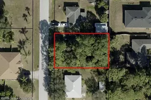 1043 Tahiti Ave SE, Palm Bay, FL 32909 - Photo 1