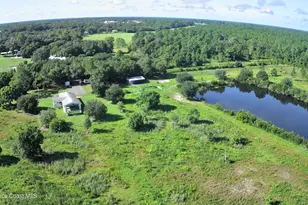 572 N Pine St, Pierson, FL 32180 - Photo 1