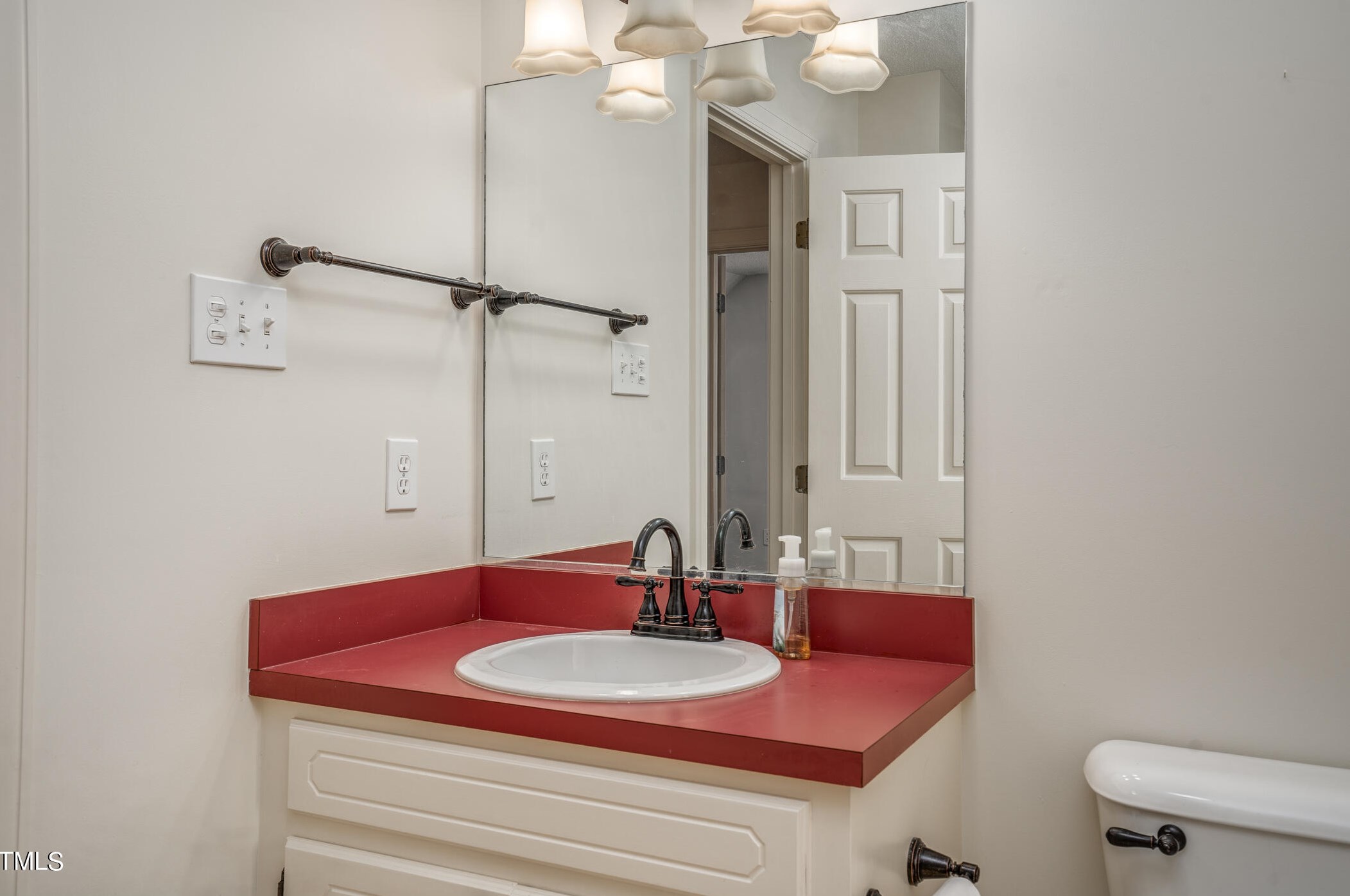 101 Southern Blvd, Rocky Mount NC  27804-6209 exterior