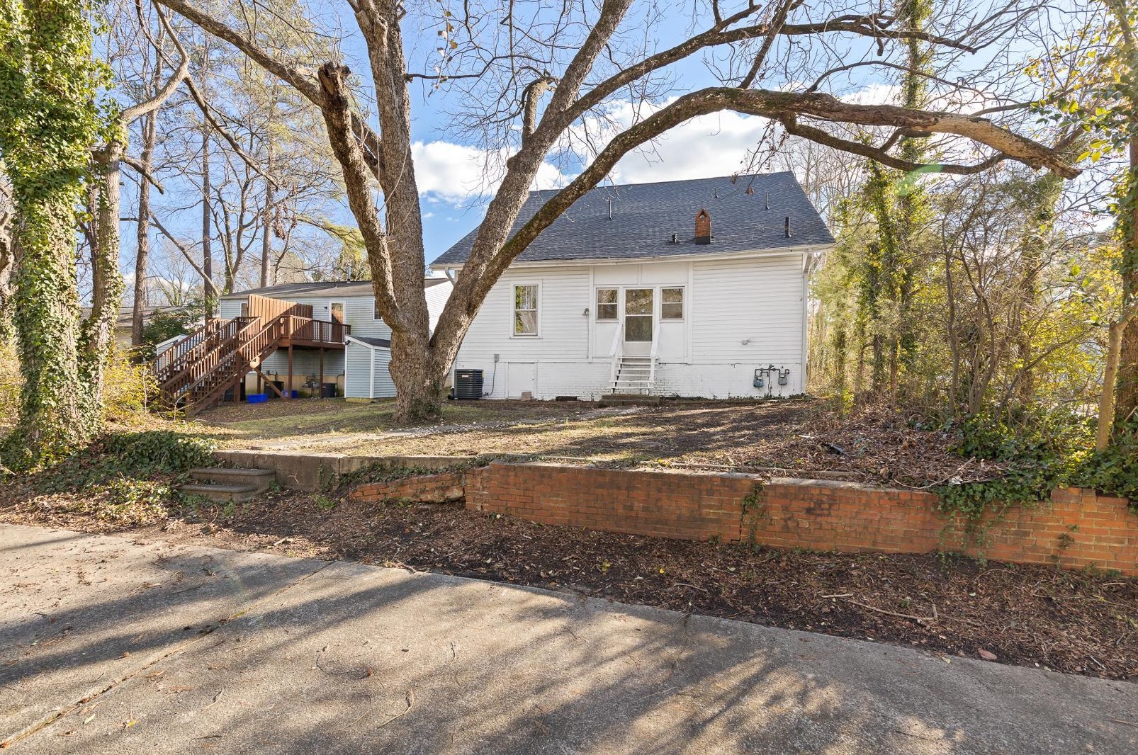2426 Vesson Ave, Durham NC  27707-1435 exterior