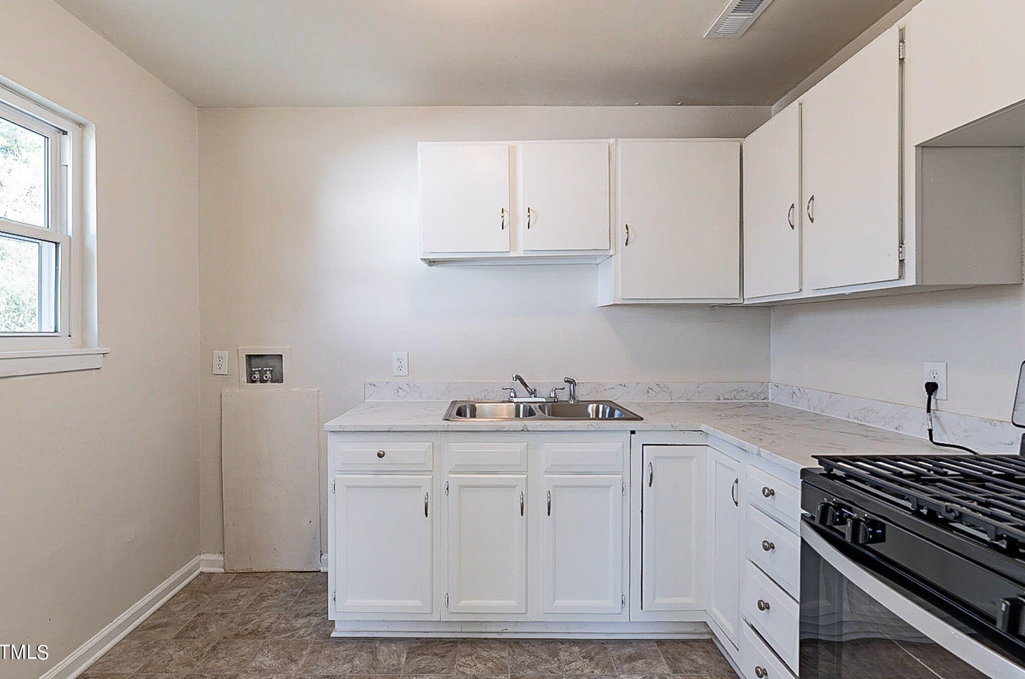 2915 Wedgedale Ave, Durham NC 27703-4646 exterior