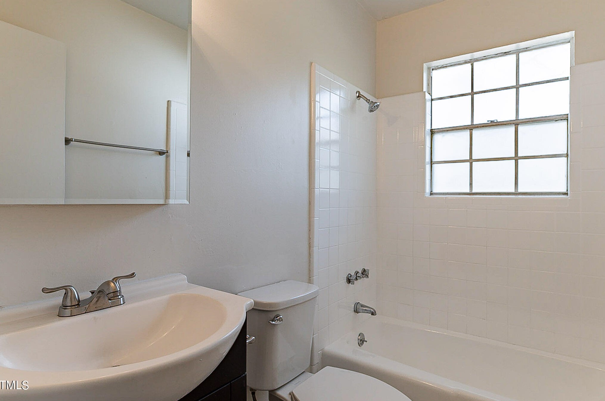 2915 Wedgedale Ave, Durham NC 27703-4646 exterior