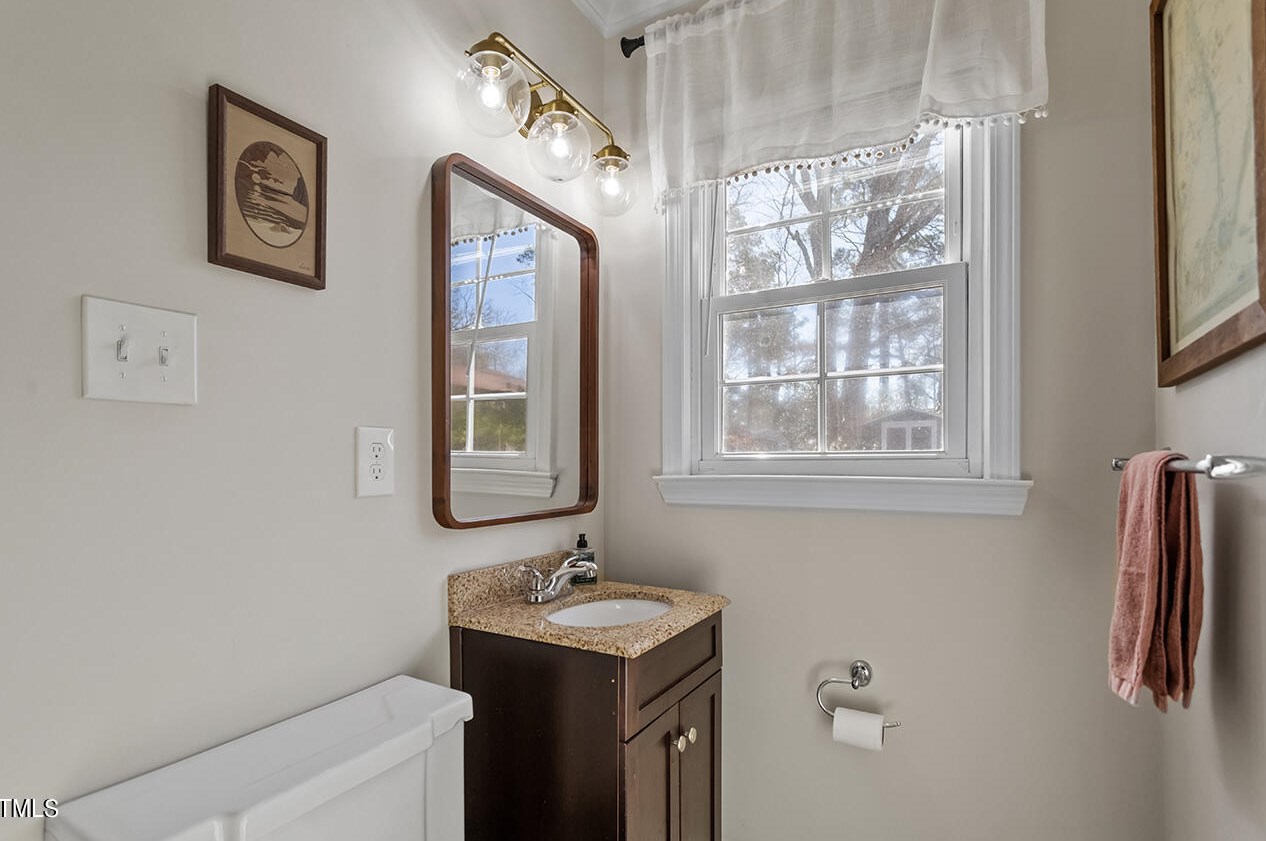 304 Glenola St, Fayetteville NC  28311-3262 exterior