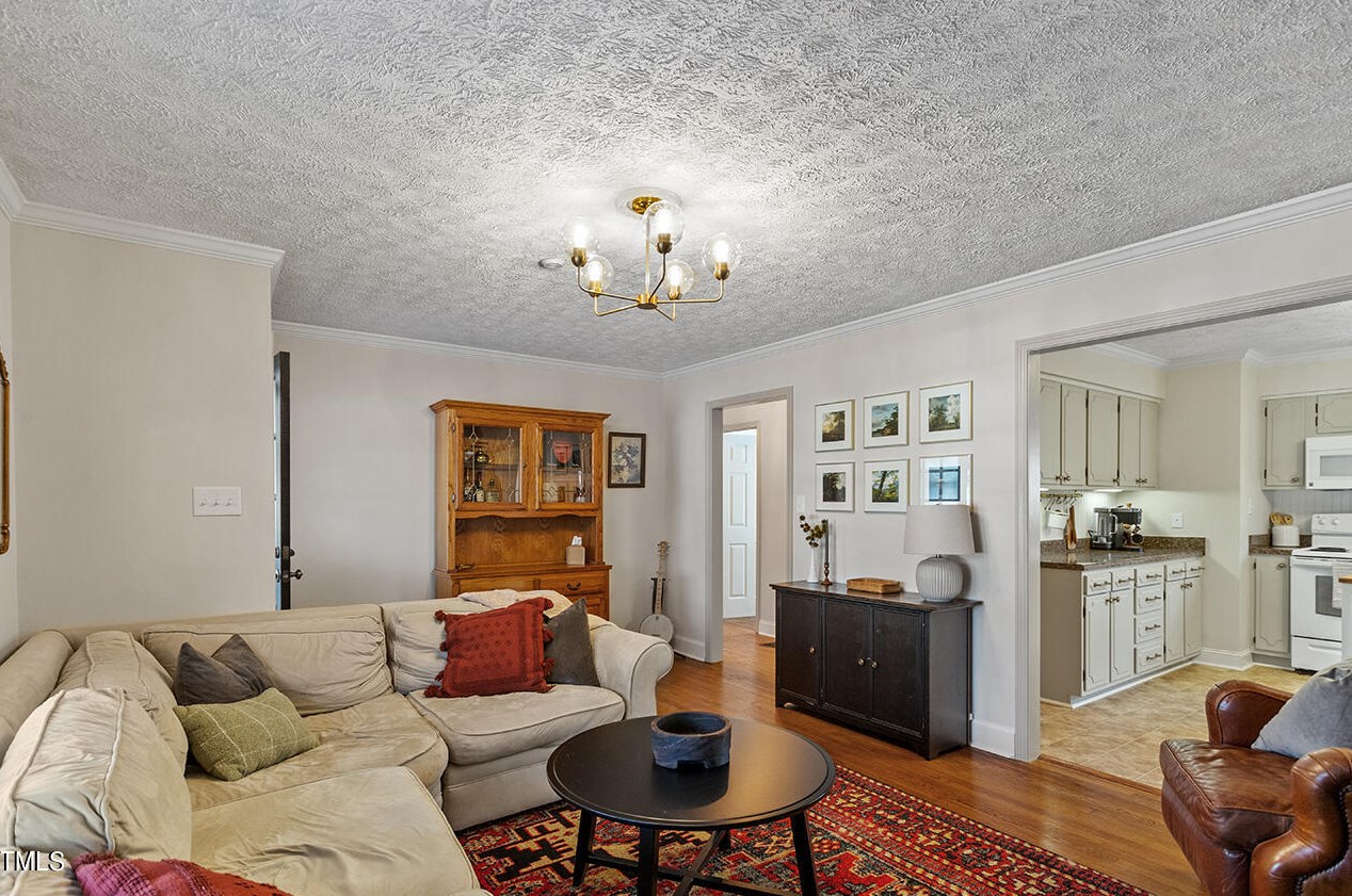 304 Glenola St, Fayetteville NC  28311-3262 exterior