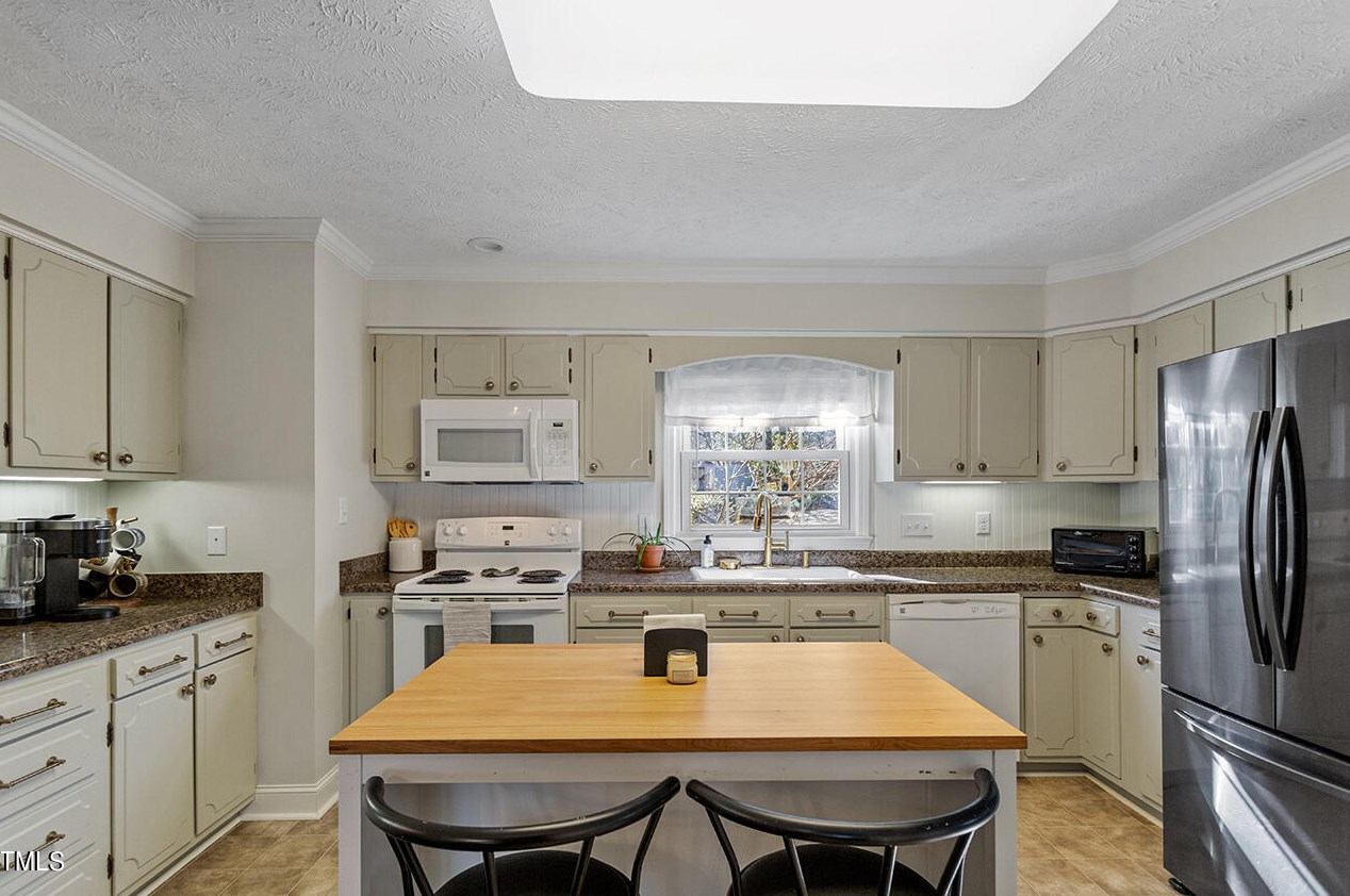 304 Glenola St, Fayetteville NC  28311-3262 exterior