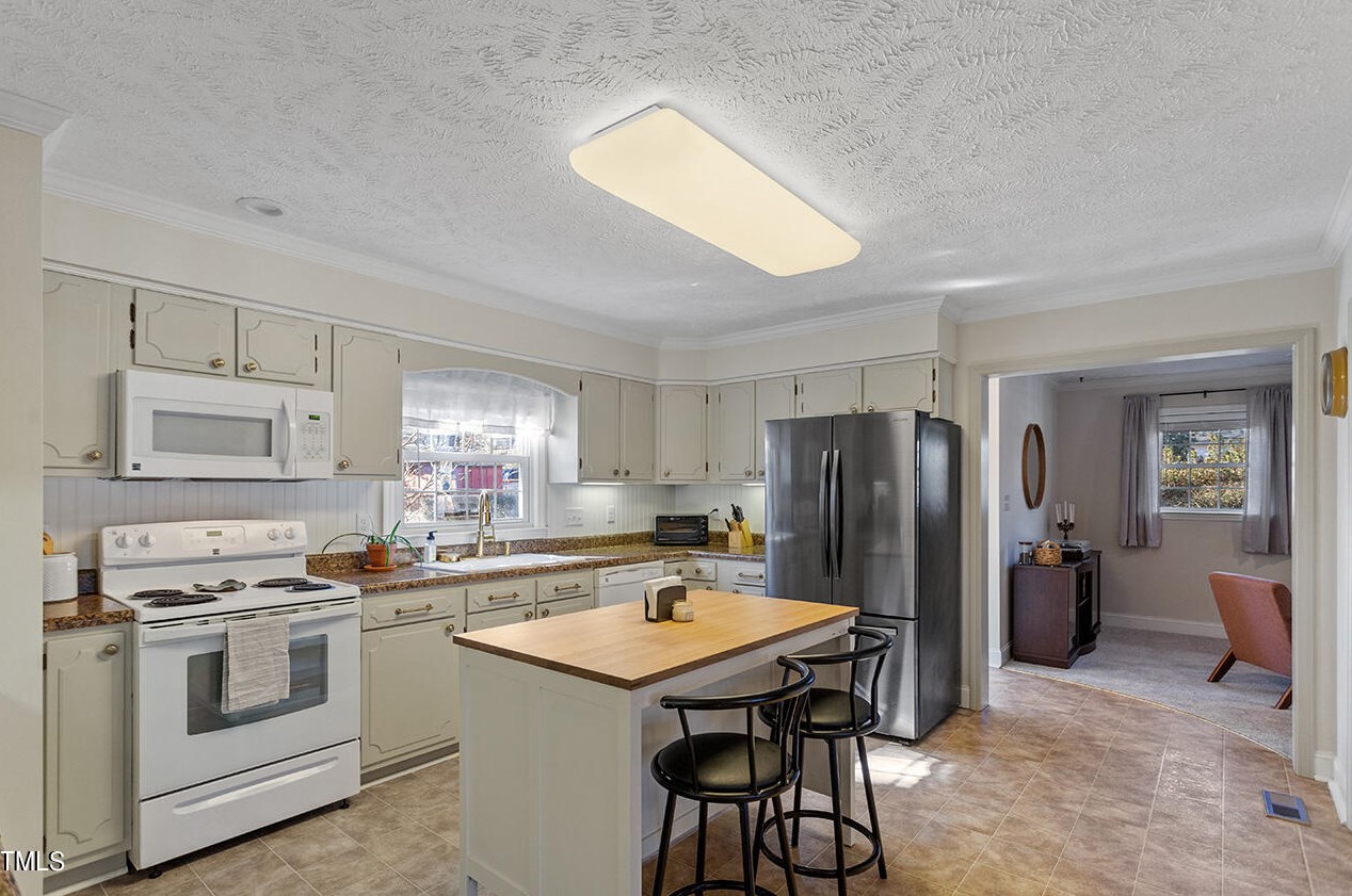 304 Glenola St, Fayetteville NC  28311-3262 exterior