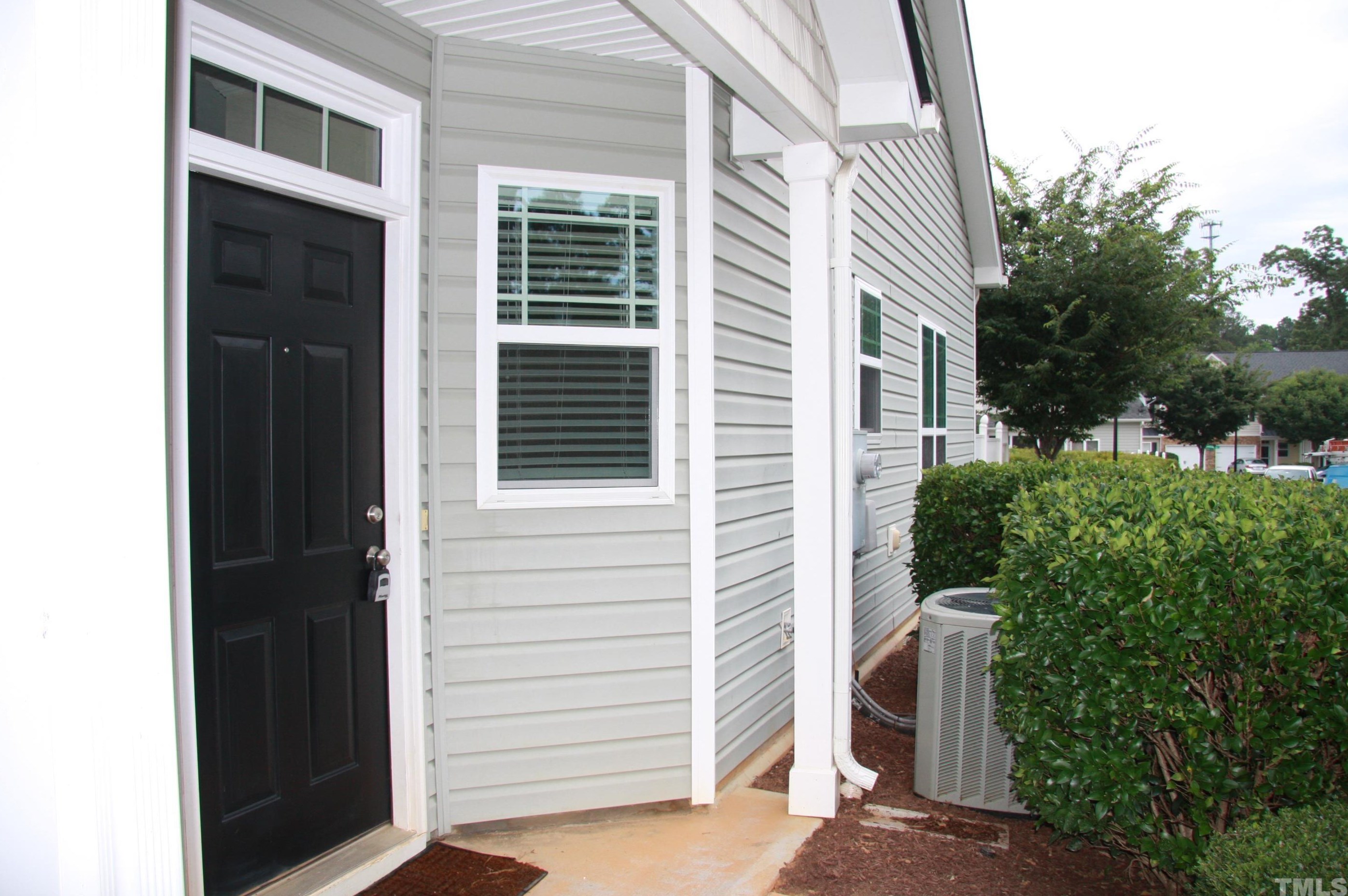 2021 Chancellor Pl, Raleigh NC  27603-4545 exterior