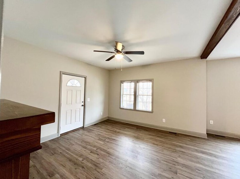 722 Tucker St, Burlington NC  27215-6542 exterior