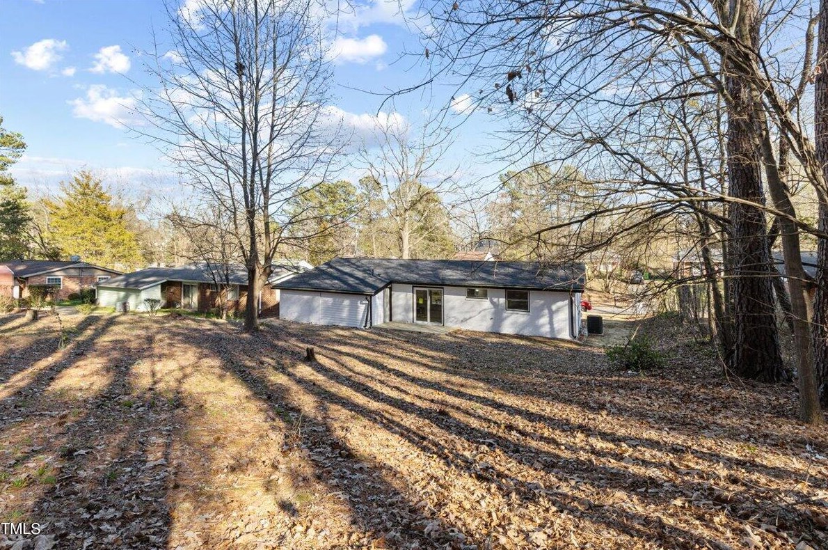 2118 Dandridge Dr, Raleigh NC  27610-4810 exterior