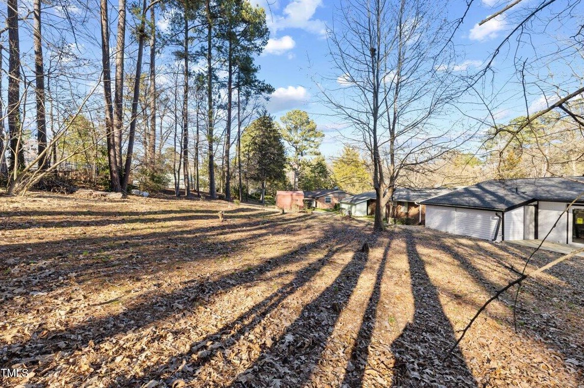 2118 Dandridge Dr, Raleigh NC  27610-4810 exterior