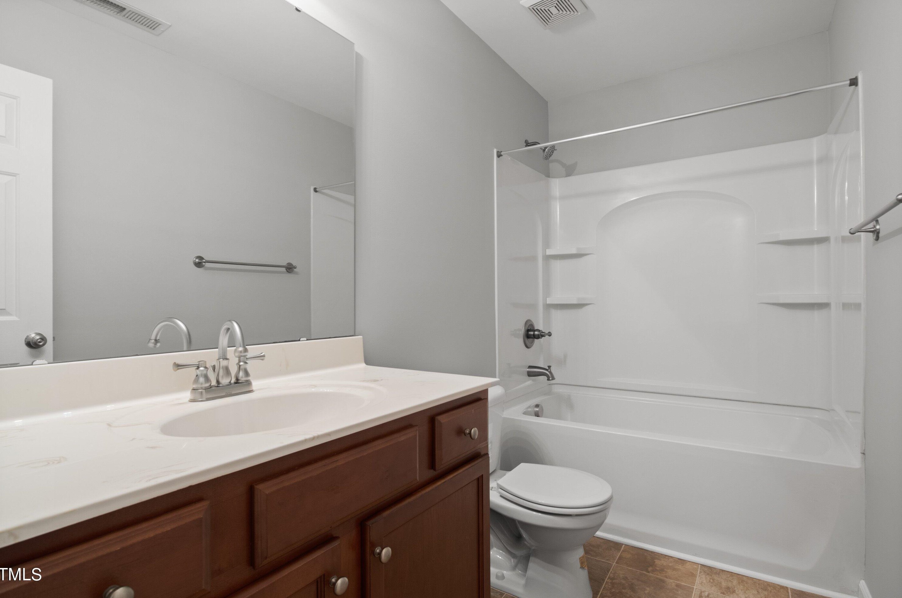 13 Moss Crk Dr, Clayton NC 27520-6925 exterior