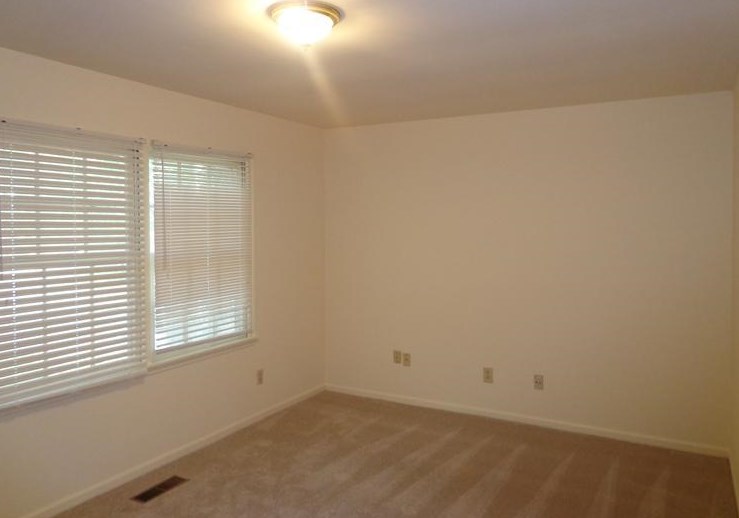 612 Carolina Ave, Raleigh NC  27606-1606 exterior