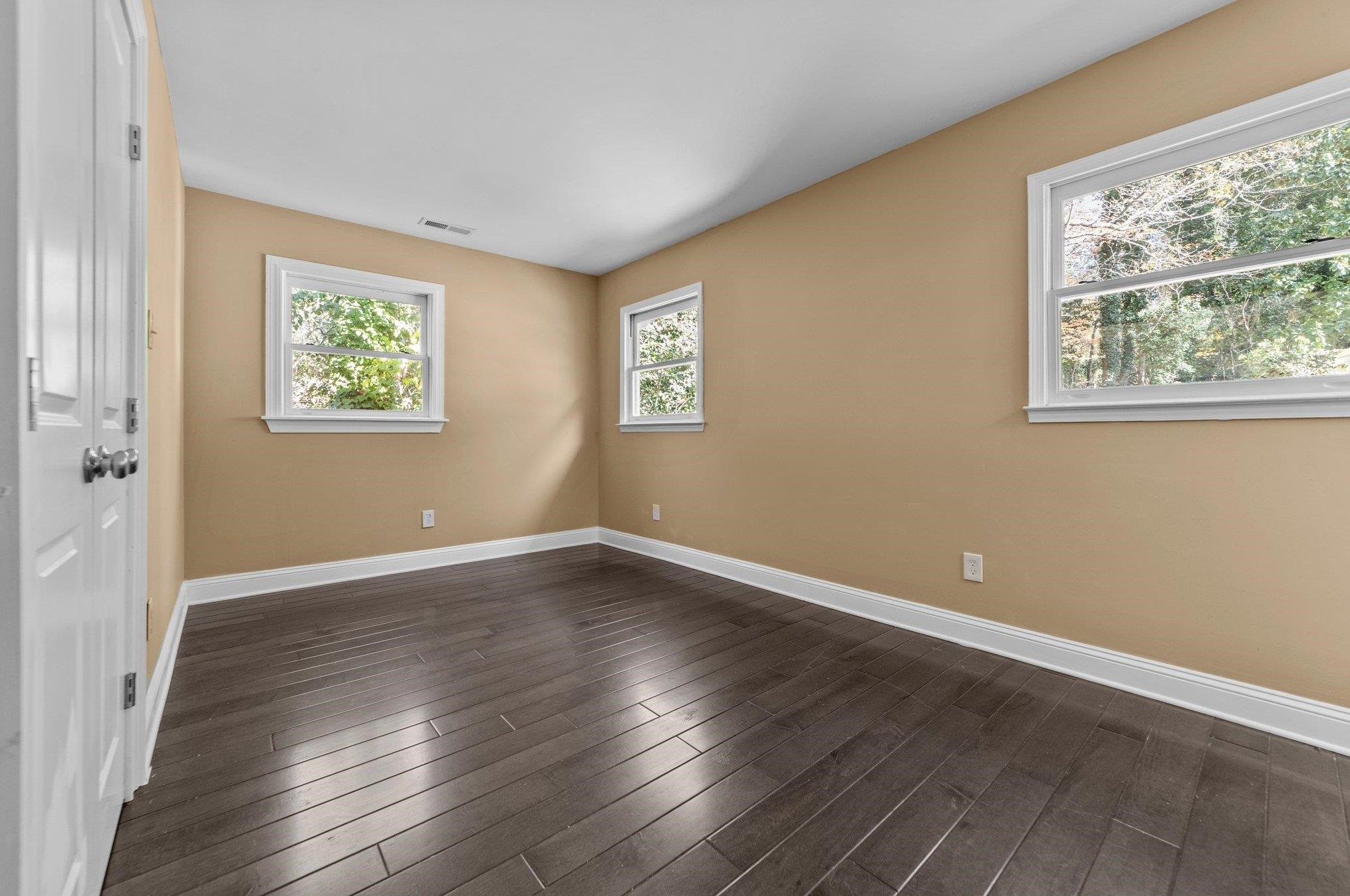 837 Dogwood Cir, High Point NC  27260-2522 exterior