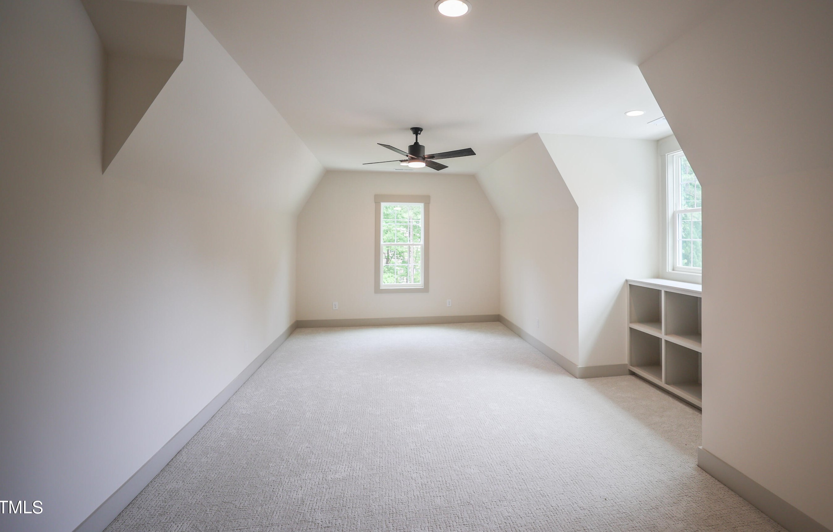 252 Lk Dr, Cary NC 27513-3103 exterior