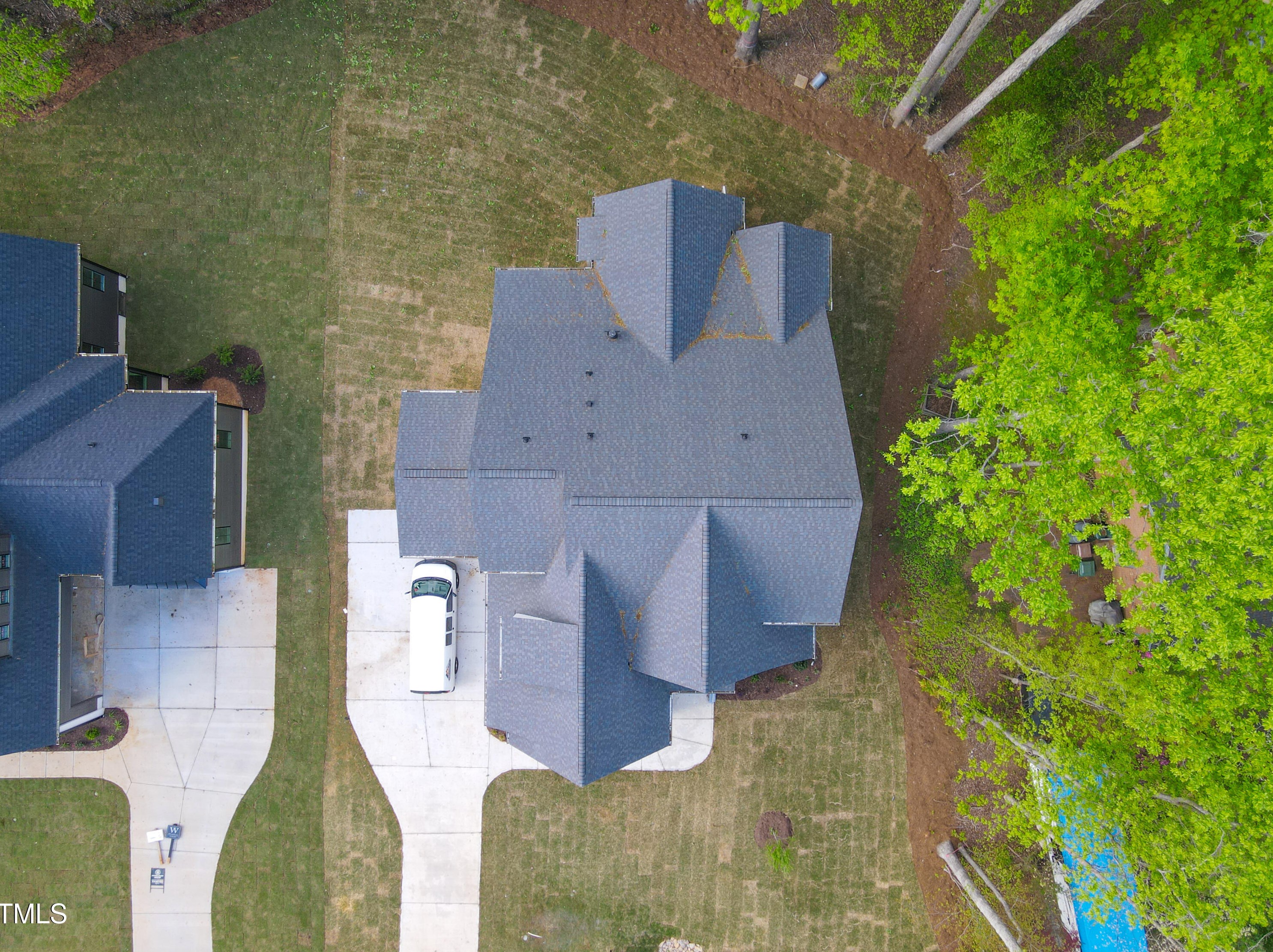 252 Lk Dr, Cary NC 27513-3103 exterior