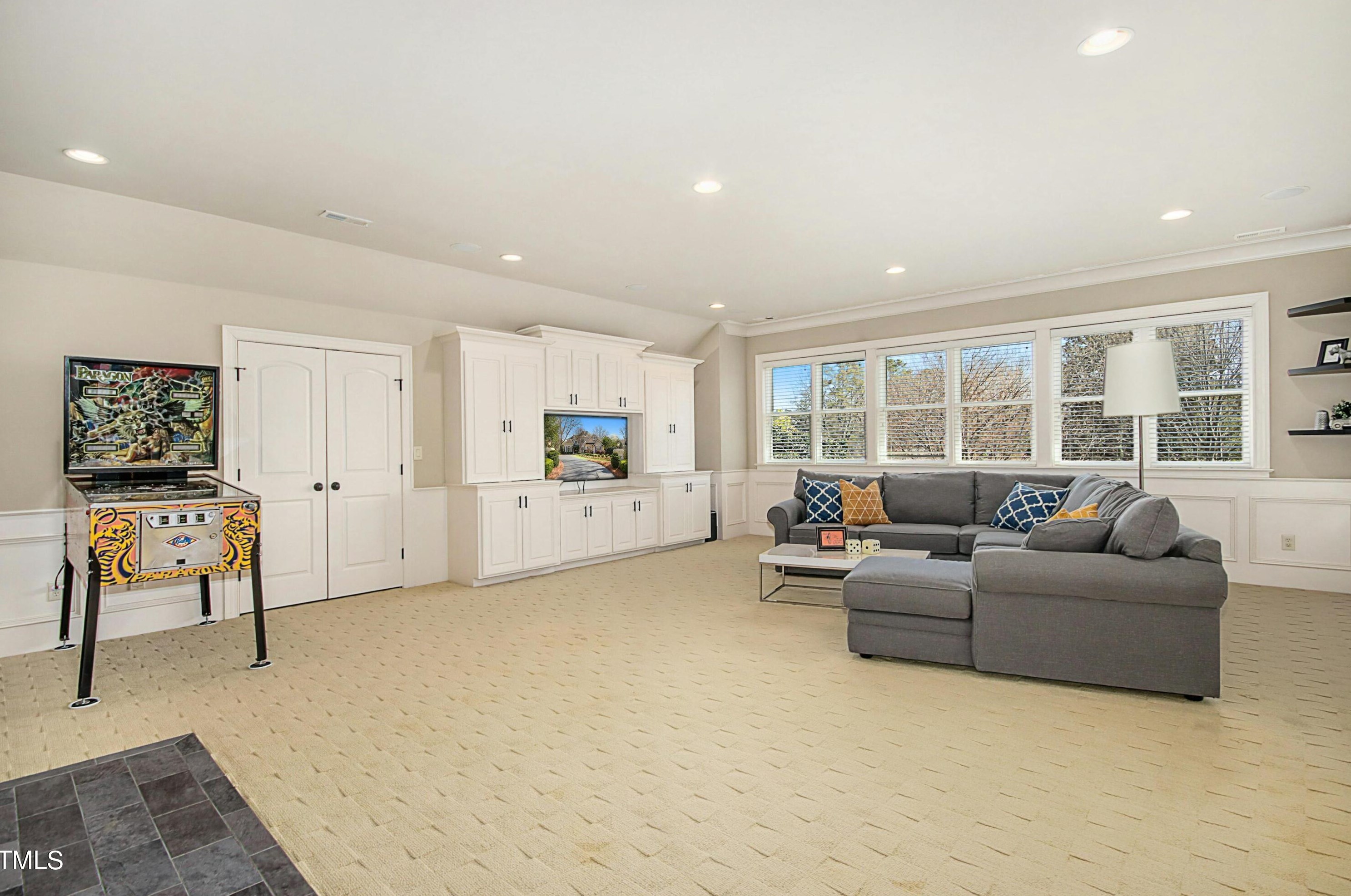 2712 Anderson Dr, Raleigh NC  27608-1504 exterior