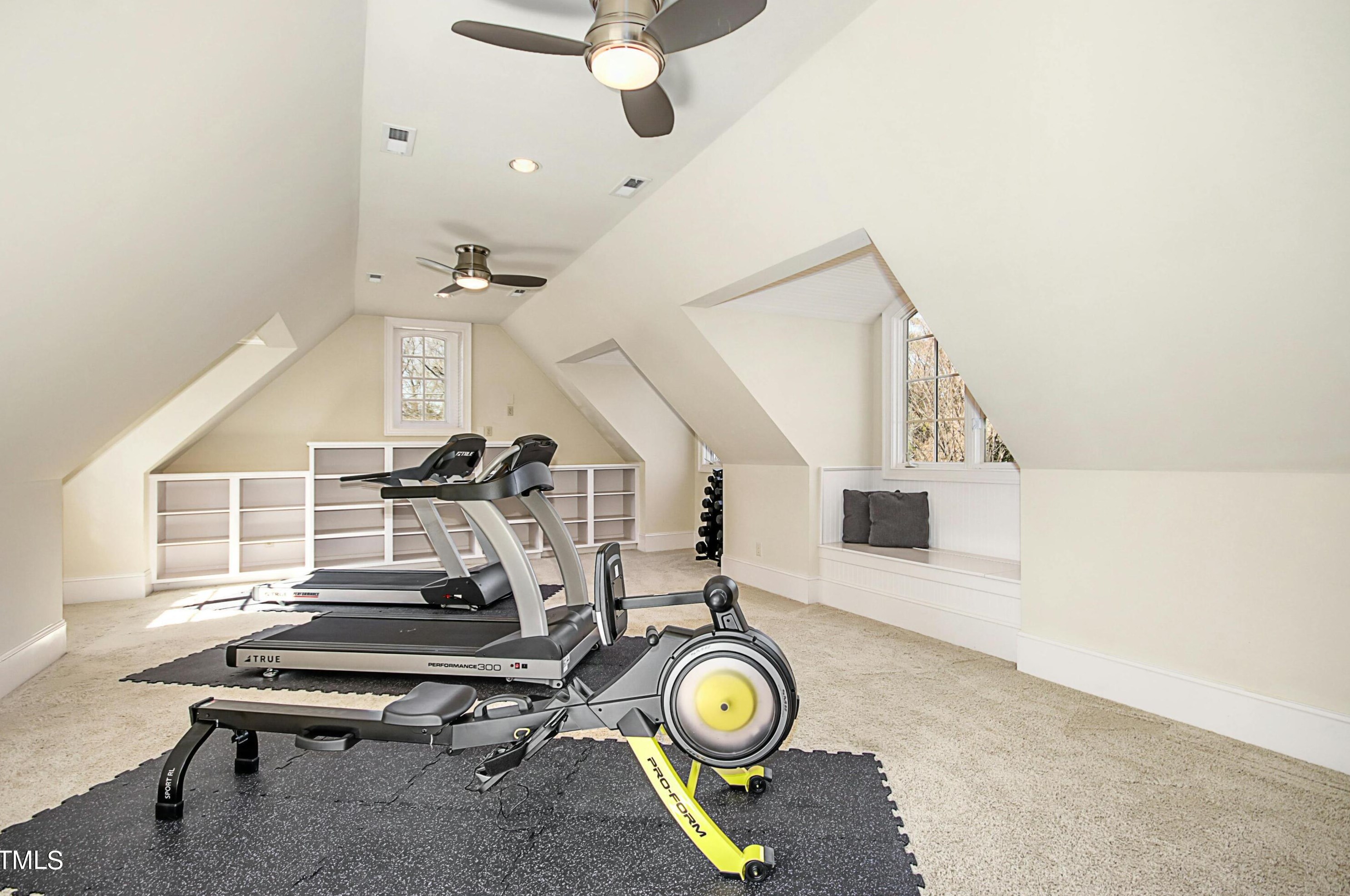 2712 Anderson Dr, Raleigh NC  27608-1504 exterior