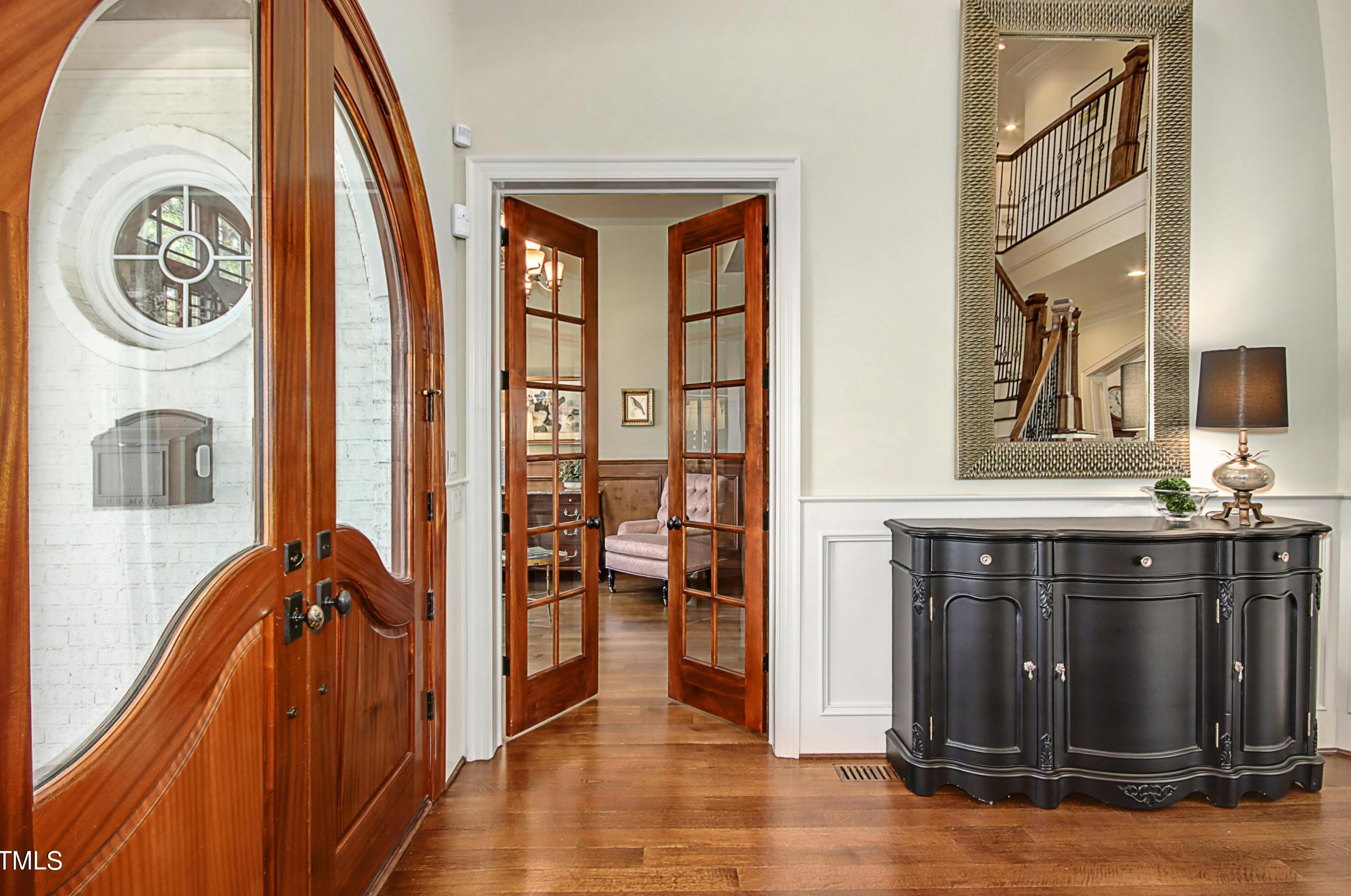 2712 Anderson Dr, Raleigh NC  27608-1504 exterior