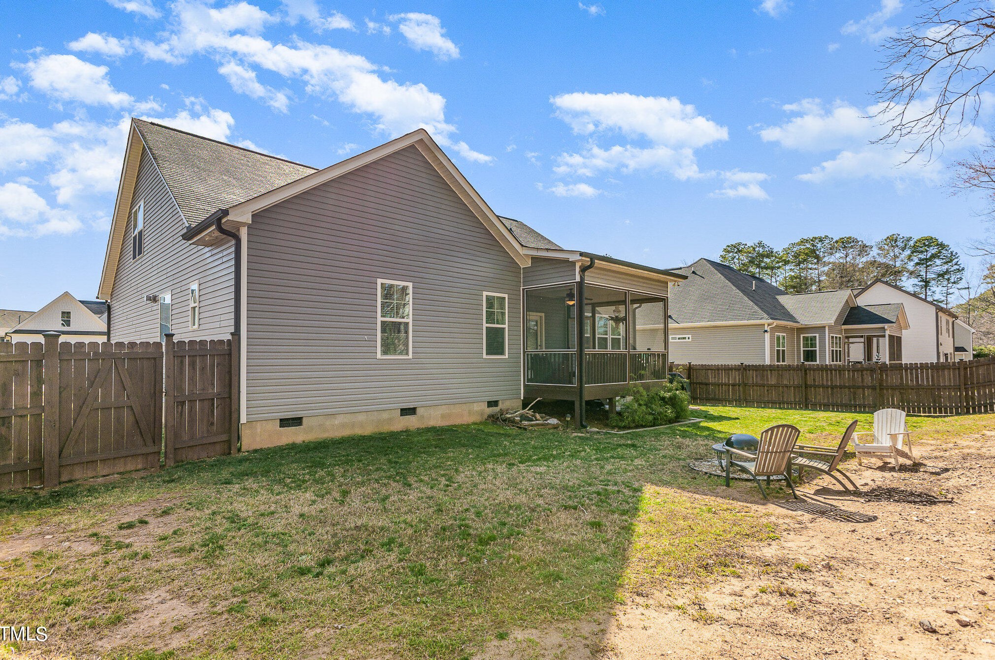 290 Paddy Ln, Youngsville NC  27596-8019 exterior