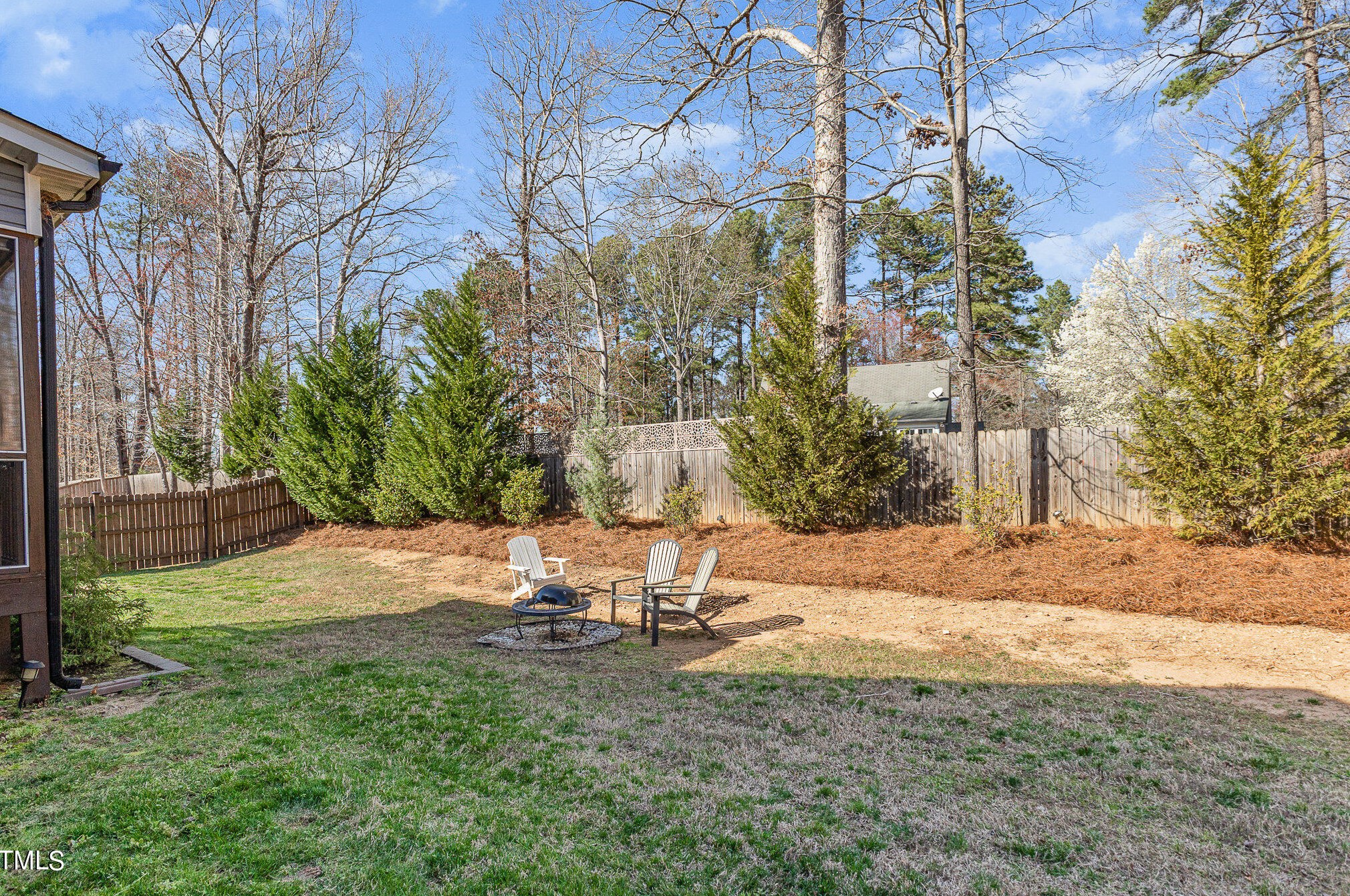 290 Paddy Ln, Youngsville NC  27596-8019 exterior