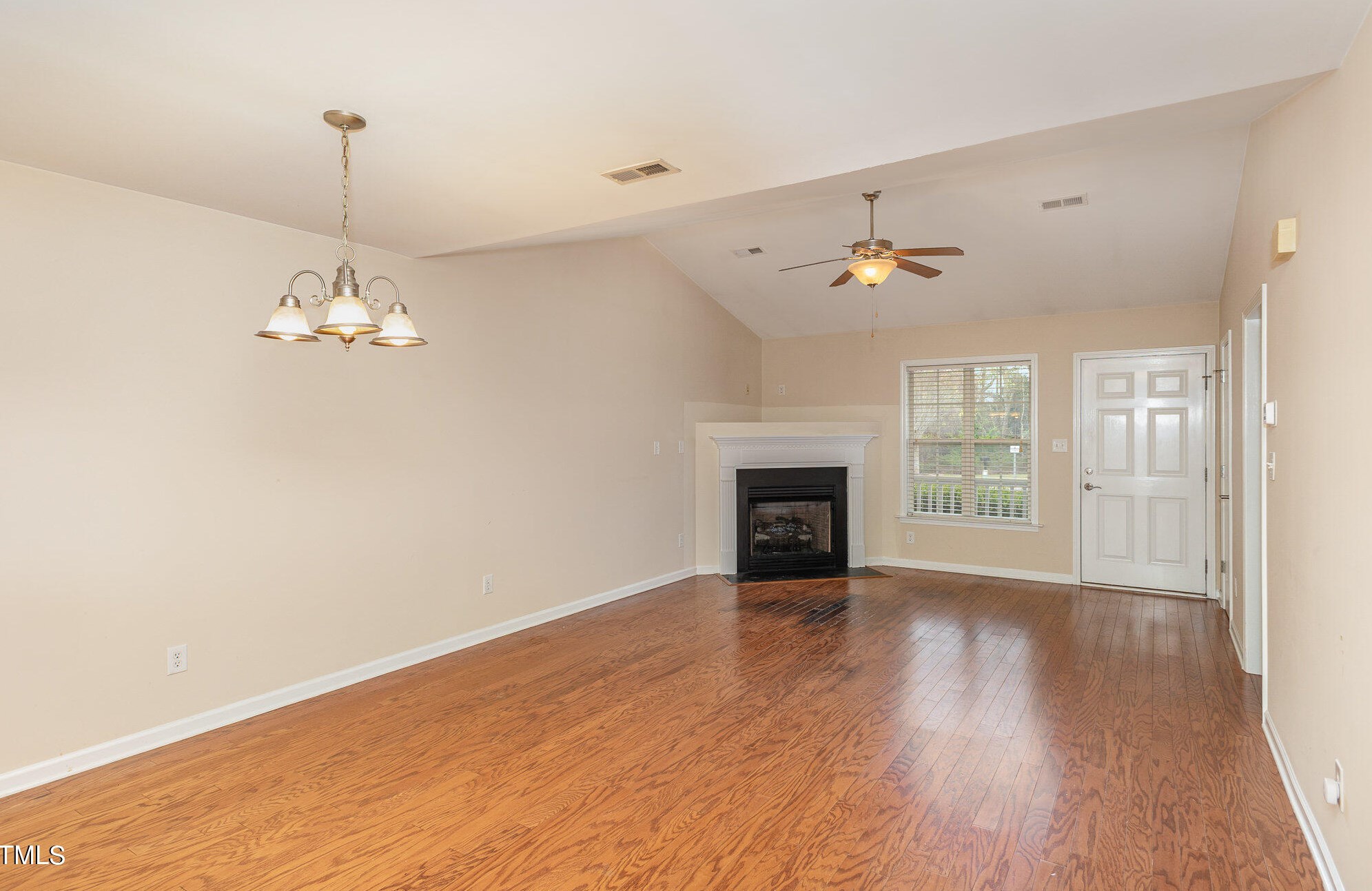 60 Moss Crk Dr, Clayton NC 27520-6925 exterior