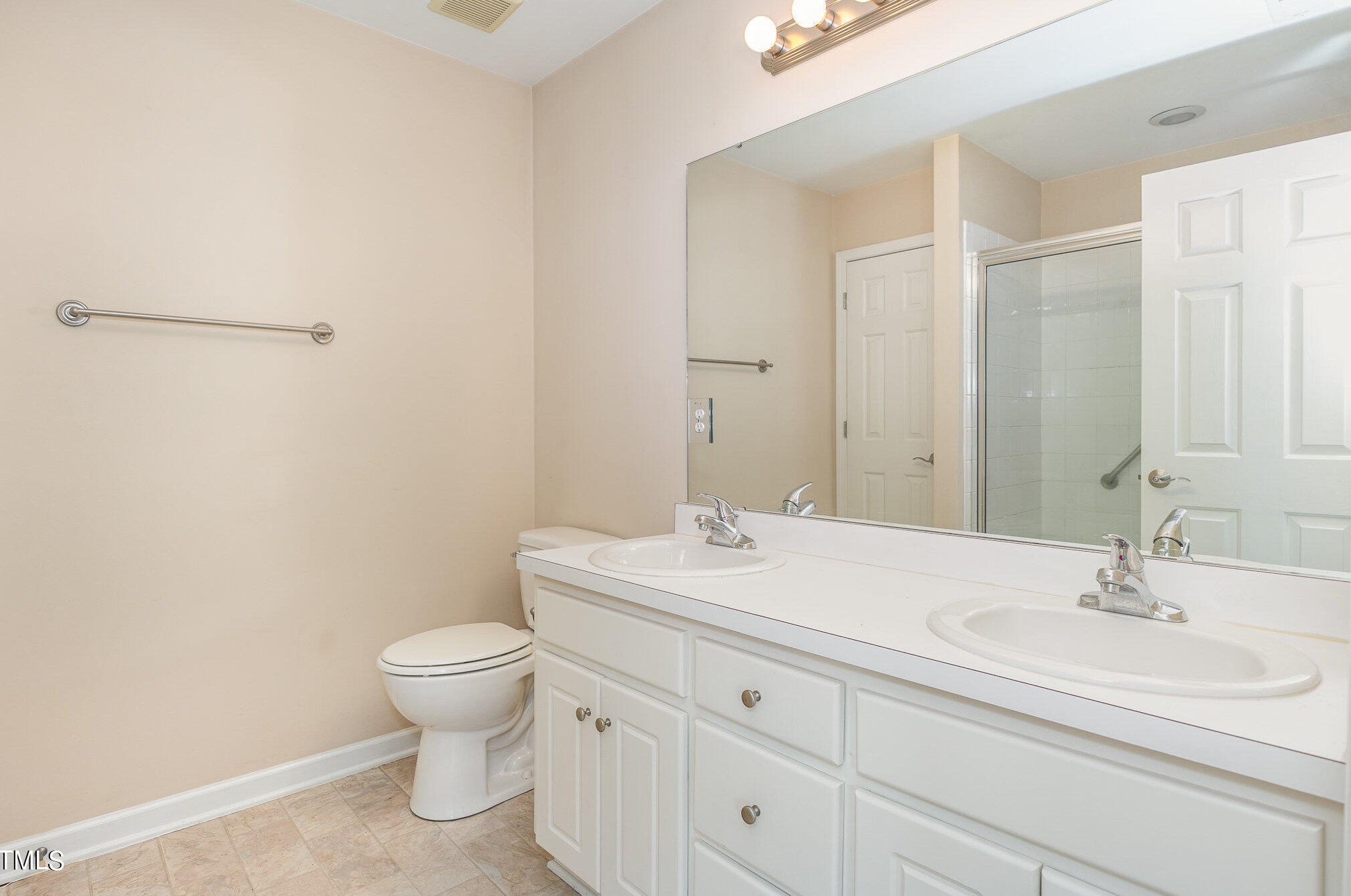 60 Moss Crk Dr, Clayton NC 27520-6925 exterior