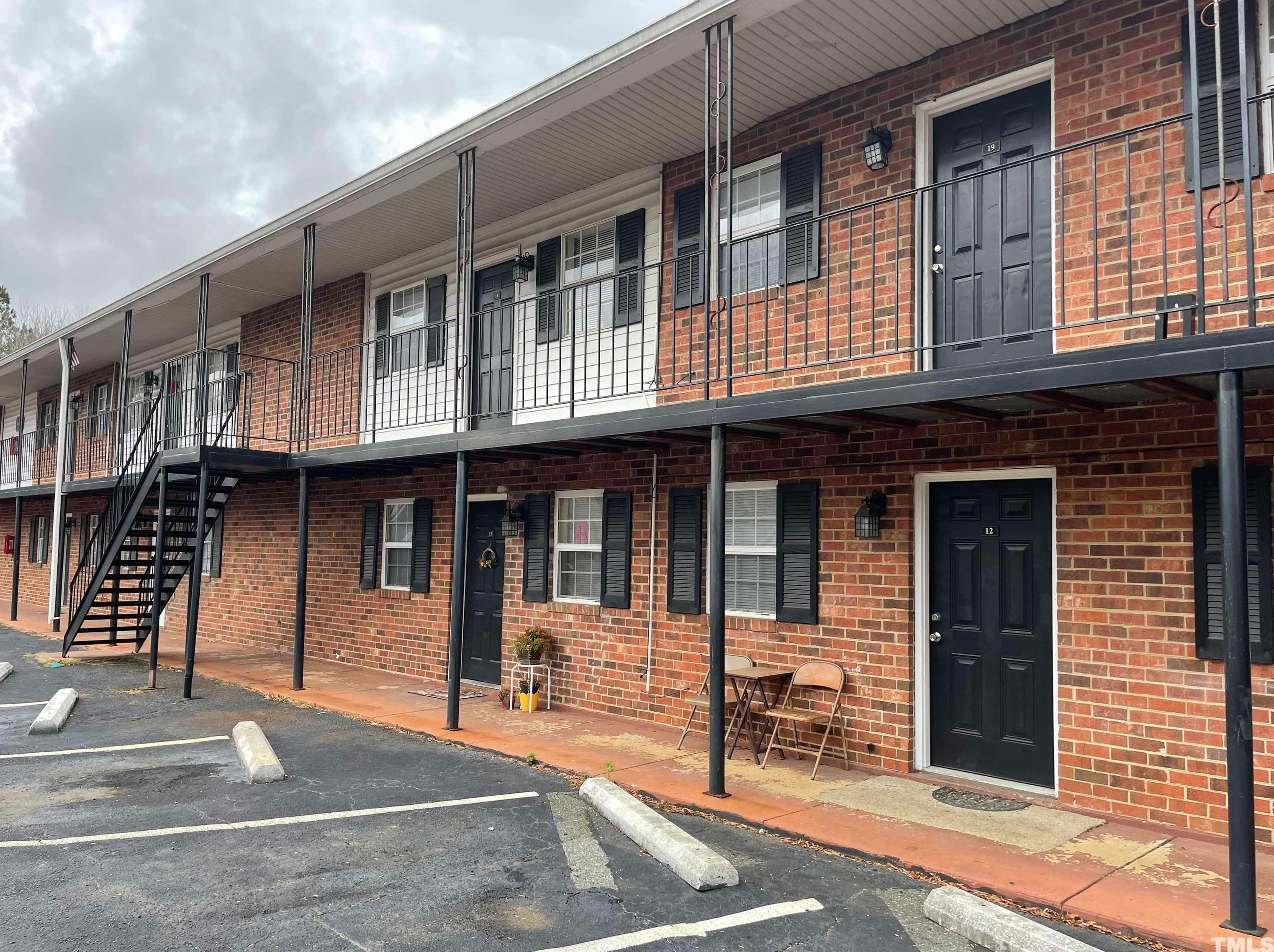 115 Florence St, Graham NC 27253-4048 exterior