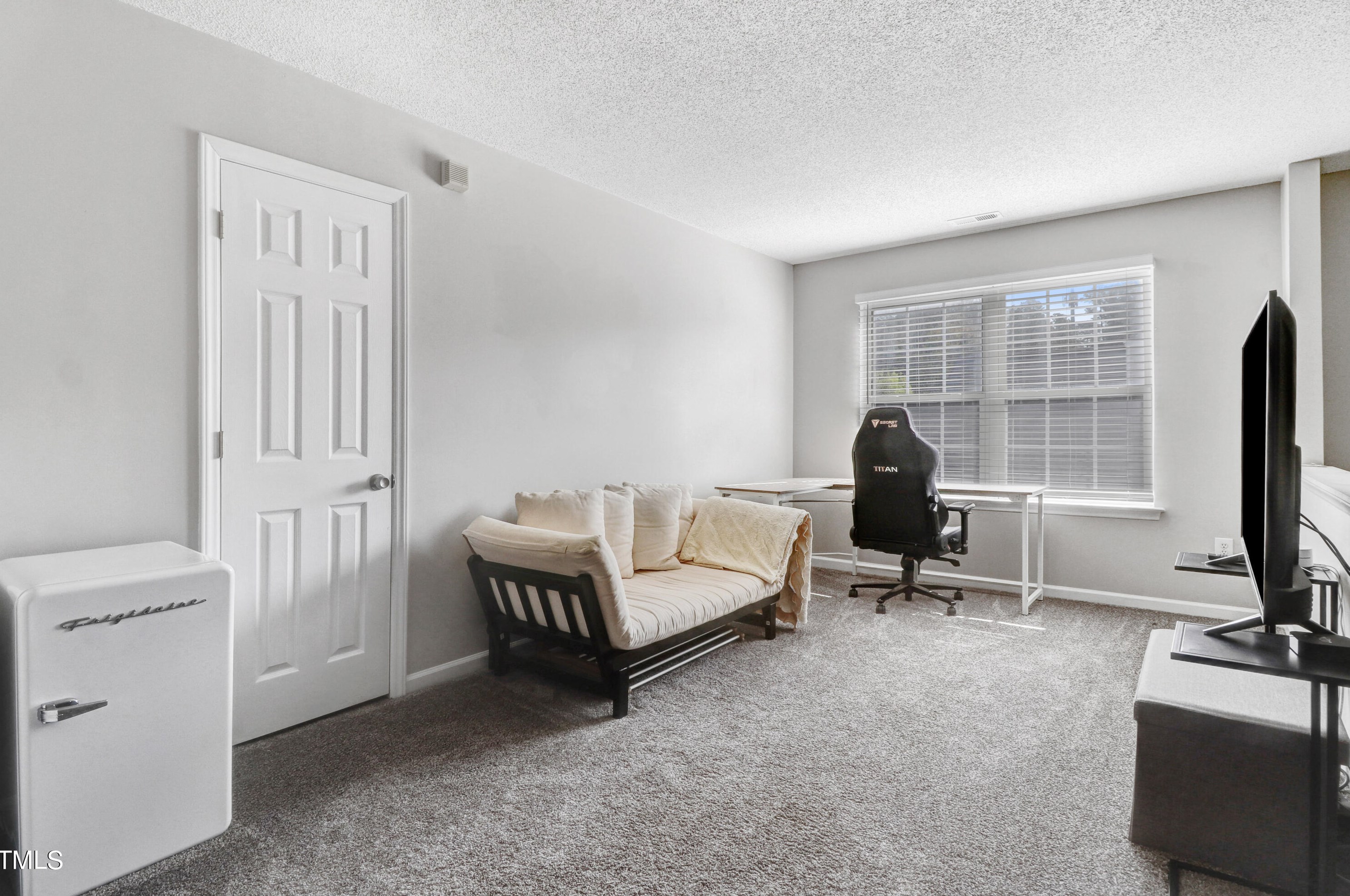 610 Edenberry Dr, Durham NC 27713-6533 exterior