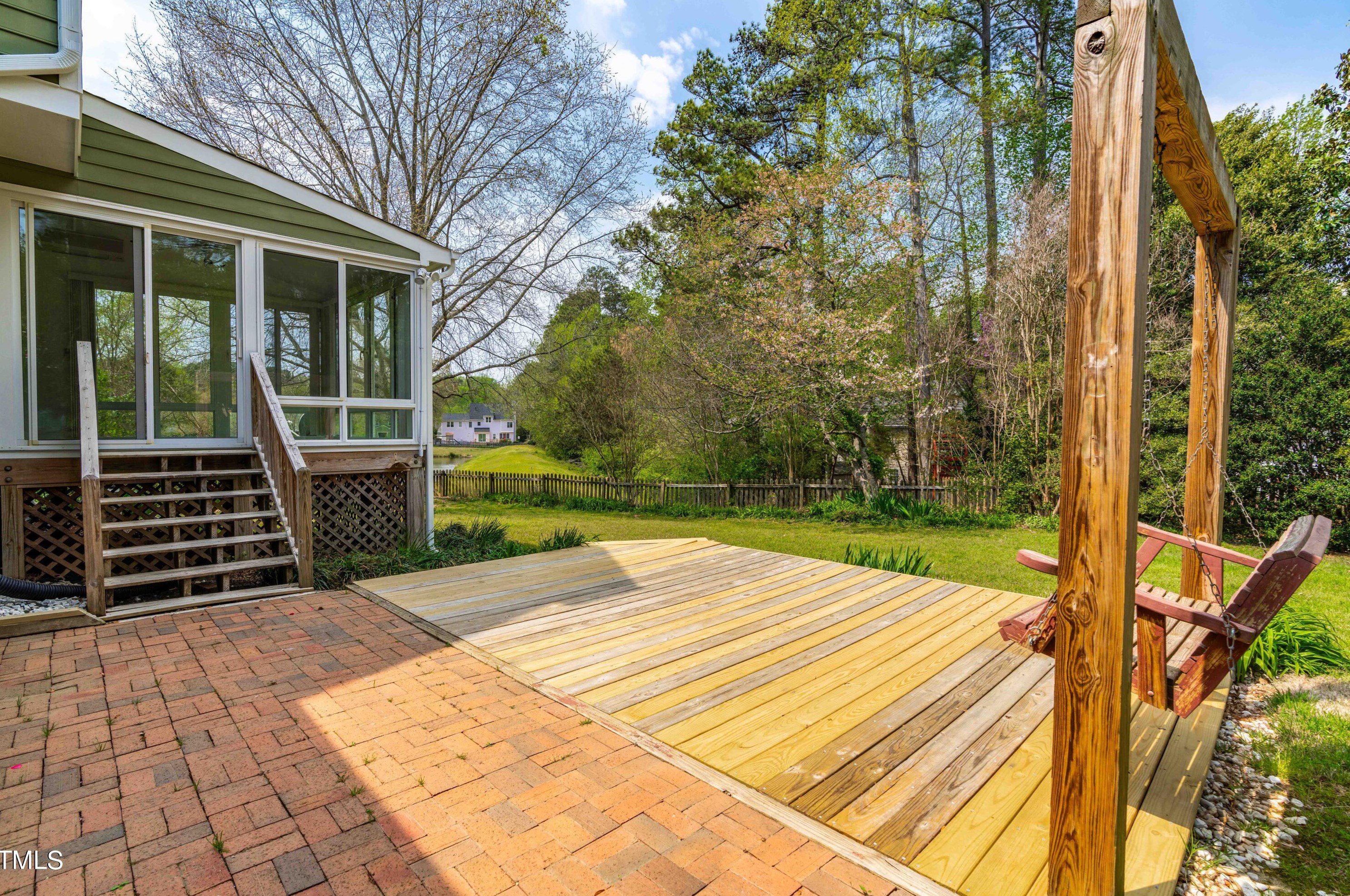 604 Samara St, Apex NC 27502-7143 exterior