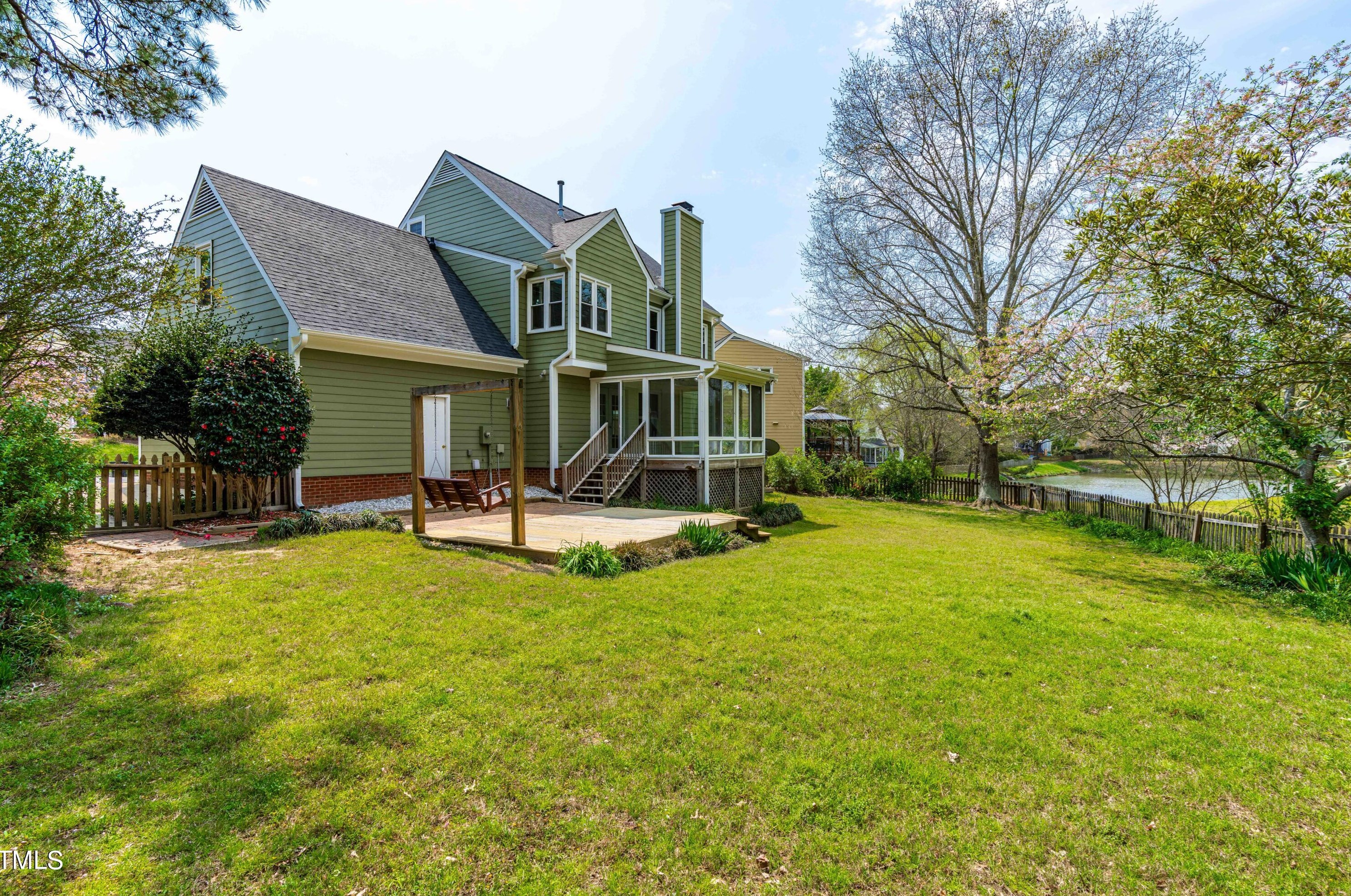 604 Samara St, Apex NC 27502-7143 exterior