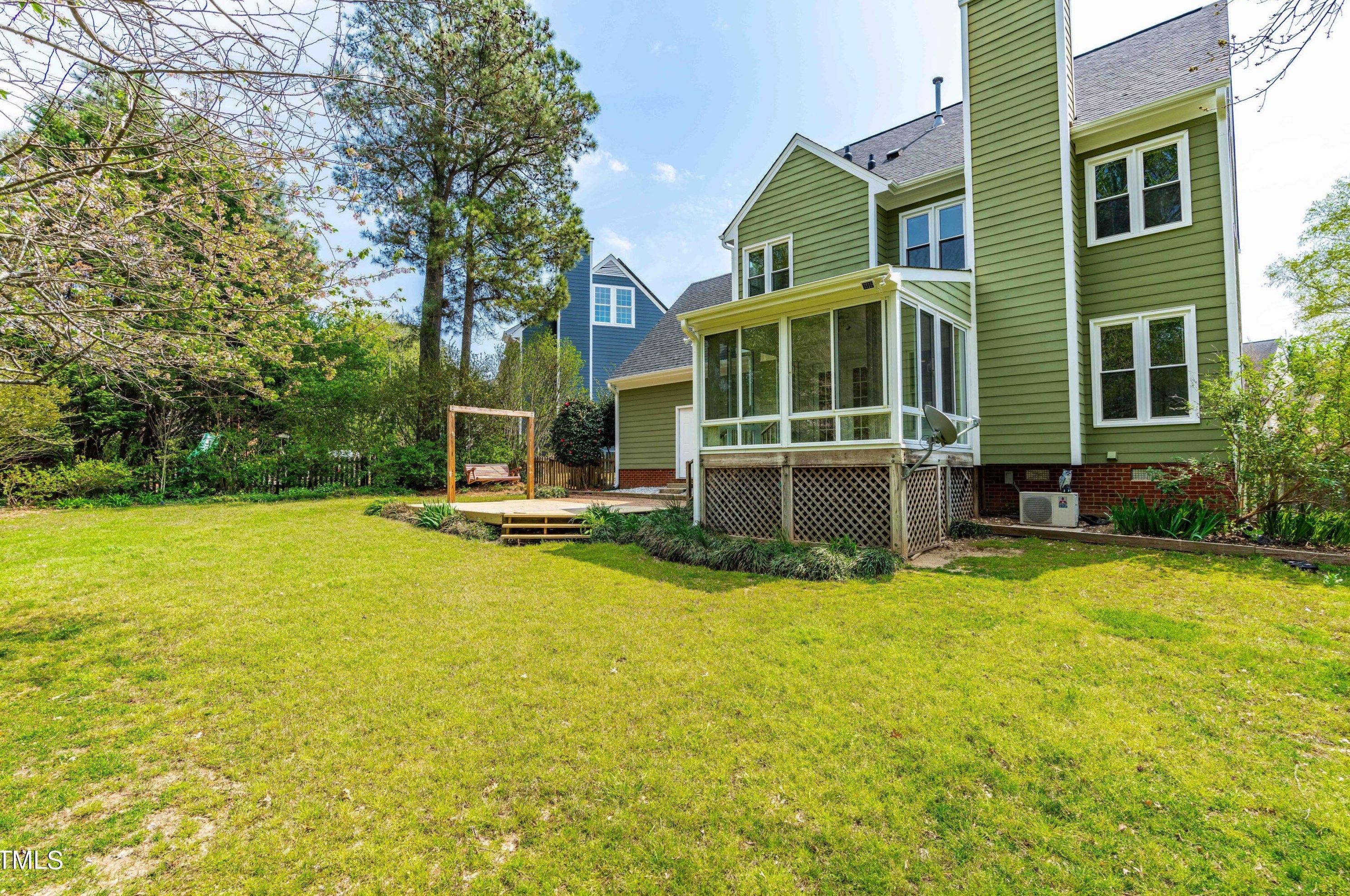 604 Samara St, Apex NC 27502-7143 exterior