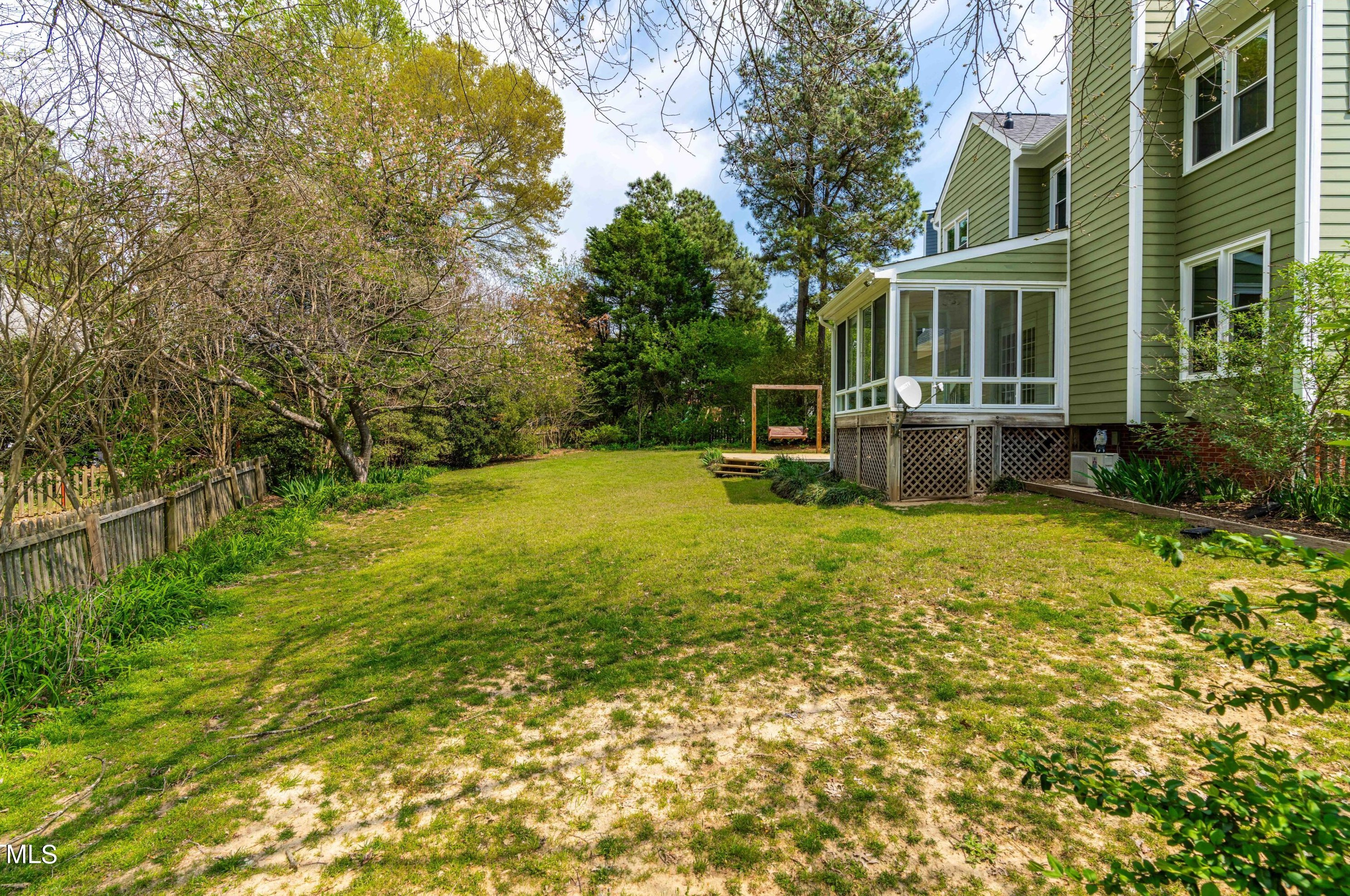 604 Samara St, Apex NC 27502-7143 exterior