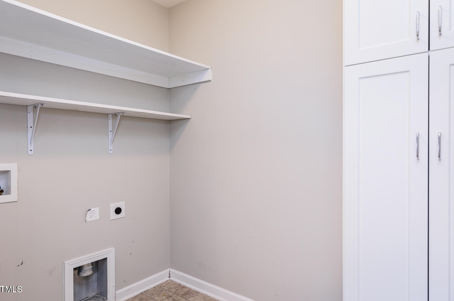 8 Crawford Ct, Durham NC 27703-9475 exterior