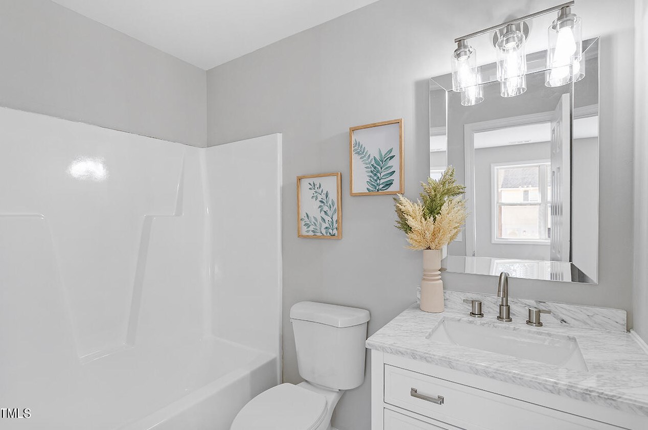 349 Williams St, Angier NC 27501-9498 exterior