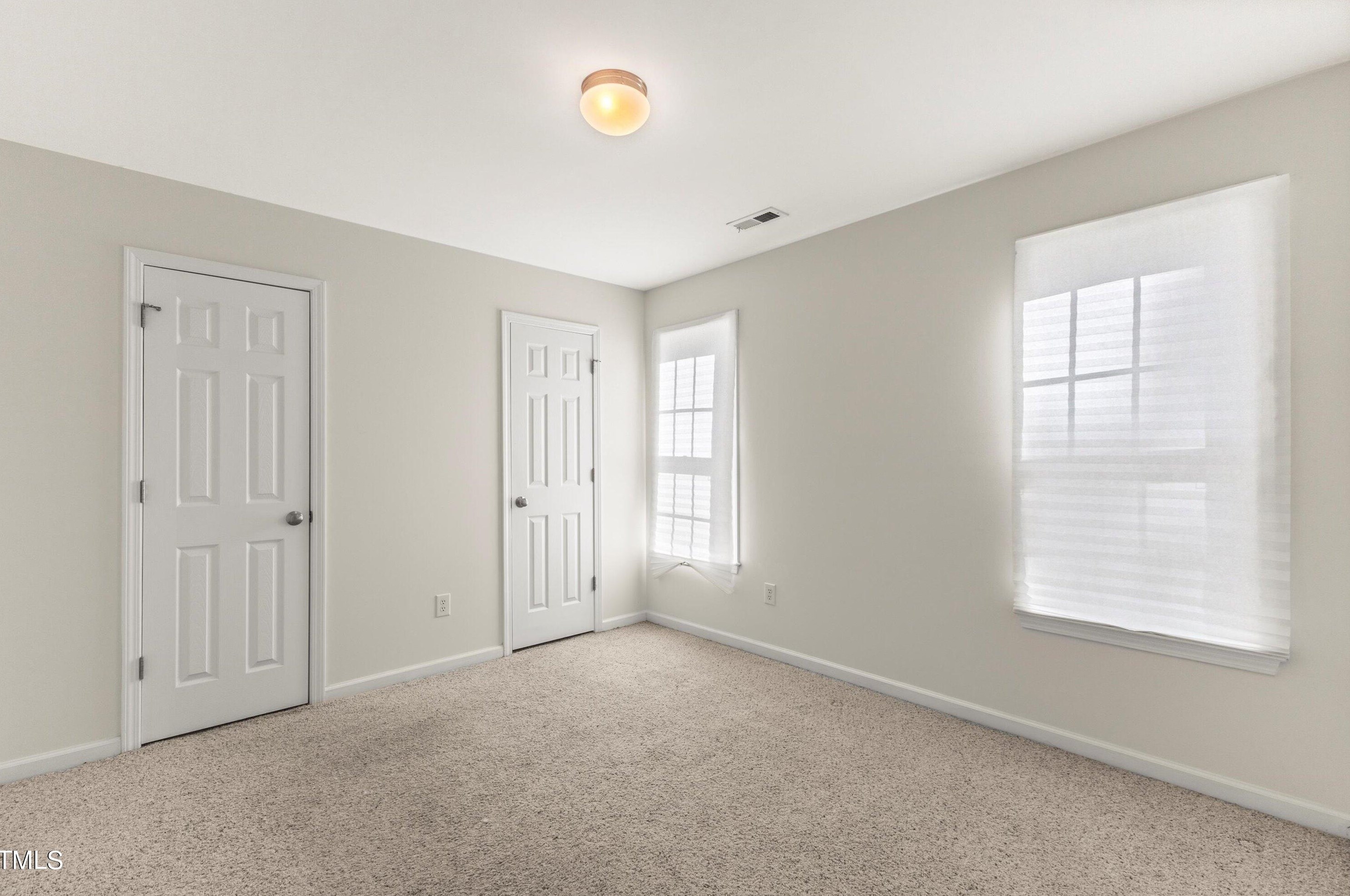 156 Meadow Loop Dr, Clayton NC 27527-9005 exterior