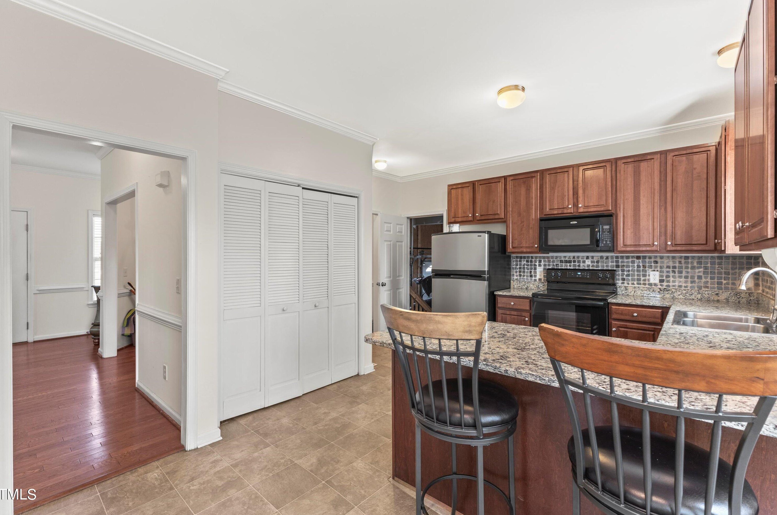 156 Meadow Loop Dr, Clayton NC 27527-9005 exterior