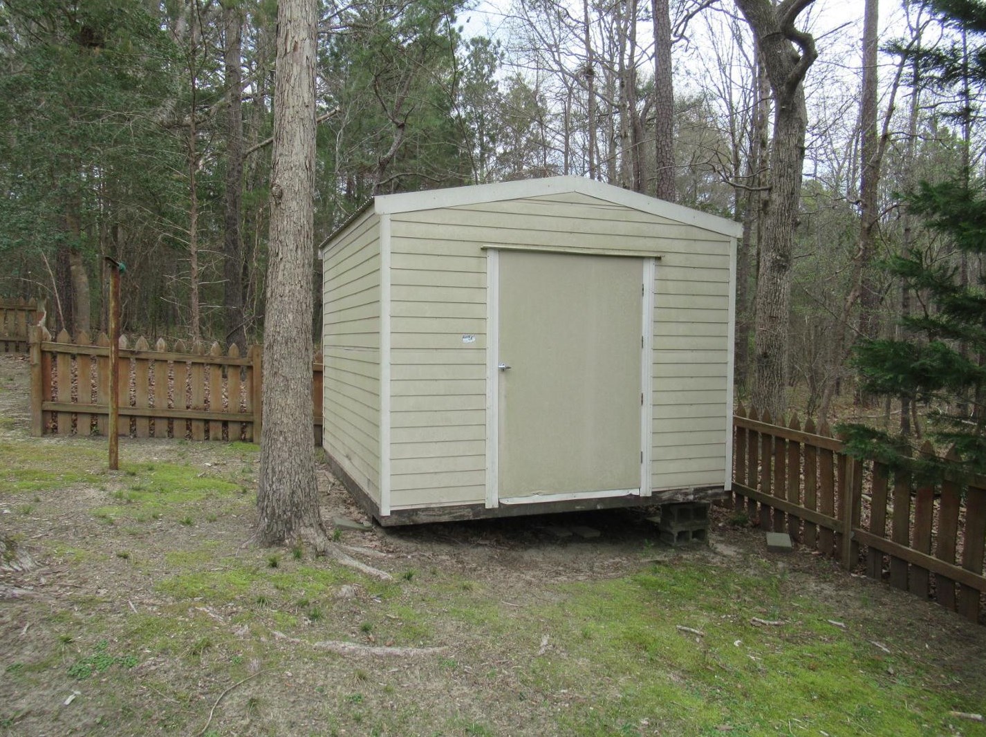 2104 Bufflehead Rd, Raleigh NC  27616-9562 exterior