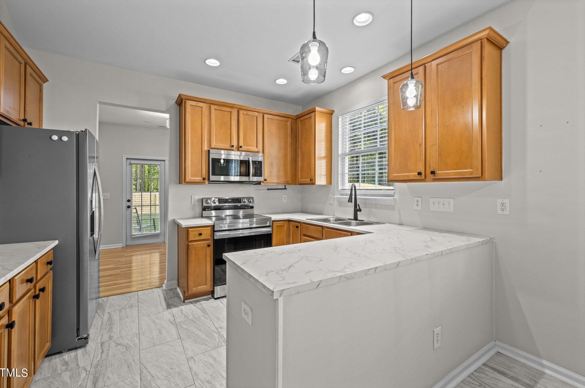 12304 Kendall Ridge Ct, Durham NC  27703-8540 exterior