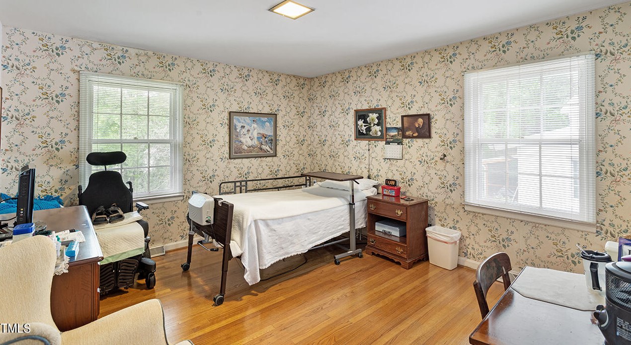 2220 Elmwood Ave, Durham NC 27707-1007 exterior