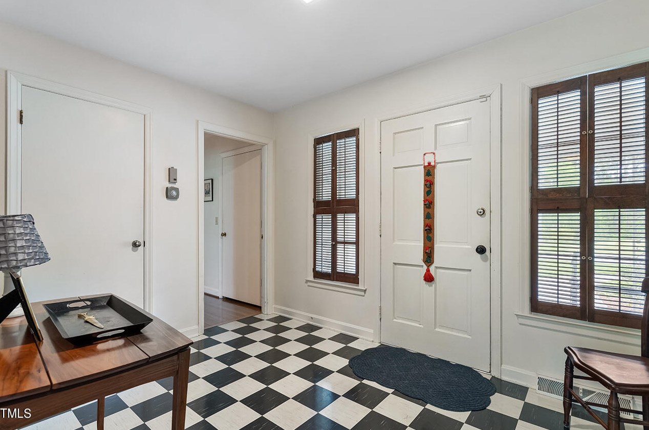 2220 Elmwood Ave, Durham NC 27707-1007 exterior