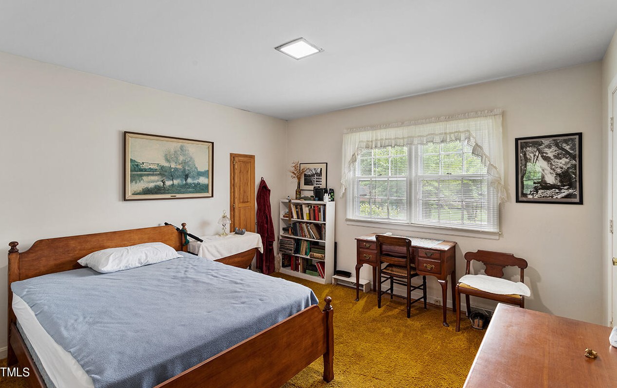 2220 Elmwood Ave, Durham NC 27707-1007 exterior