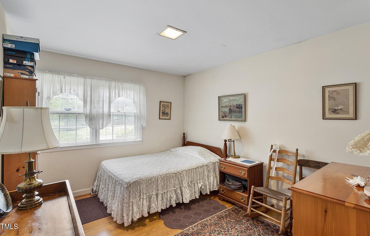 2220 Elmwood Ave, Durham NC 27707-1007 exterior