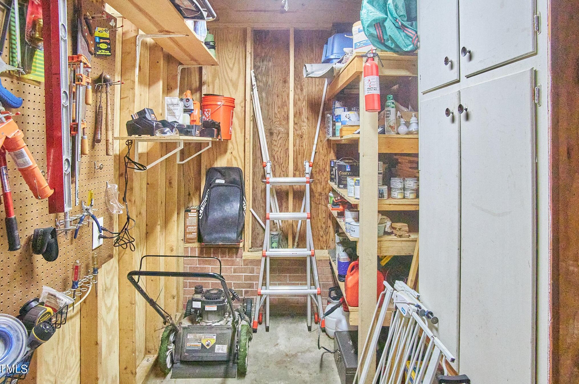 2728 Sevier St, Durham NC 27705-5744 exterior