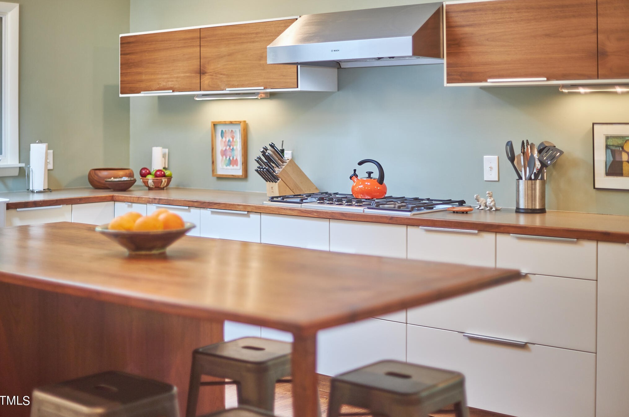 2728 Sevier St, Durham NC 27705-5744 exterior