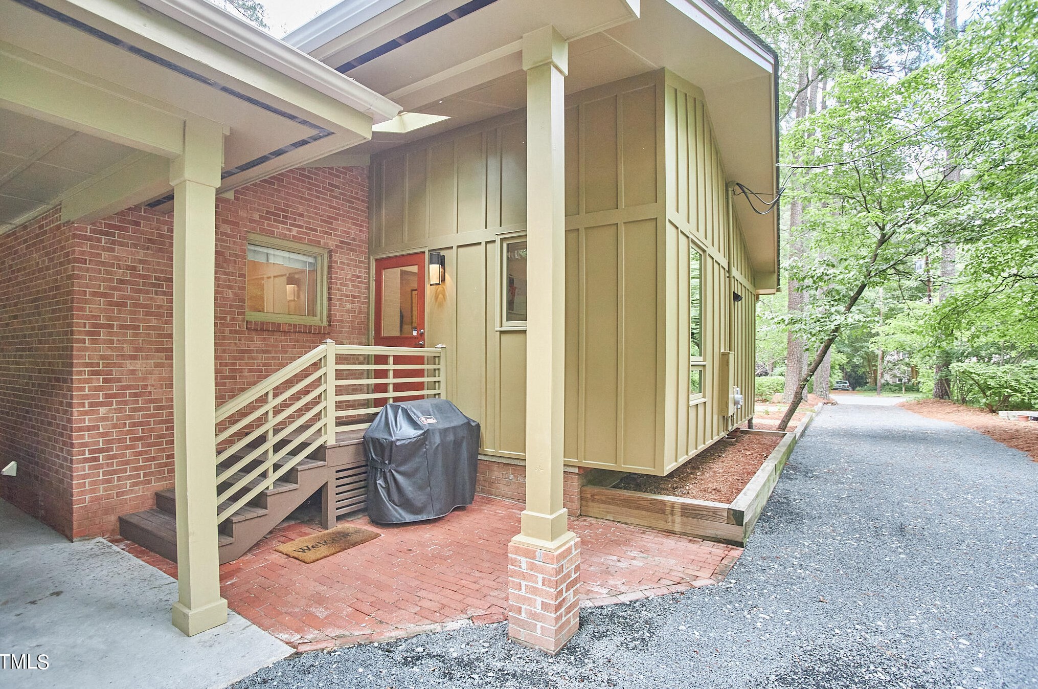 2728 Sevier St, Durham NC 27705-5744 exterior