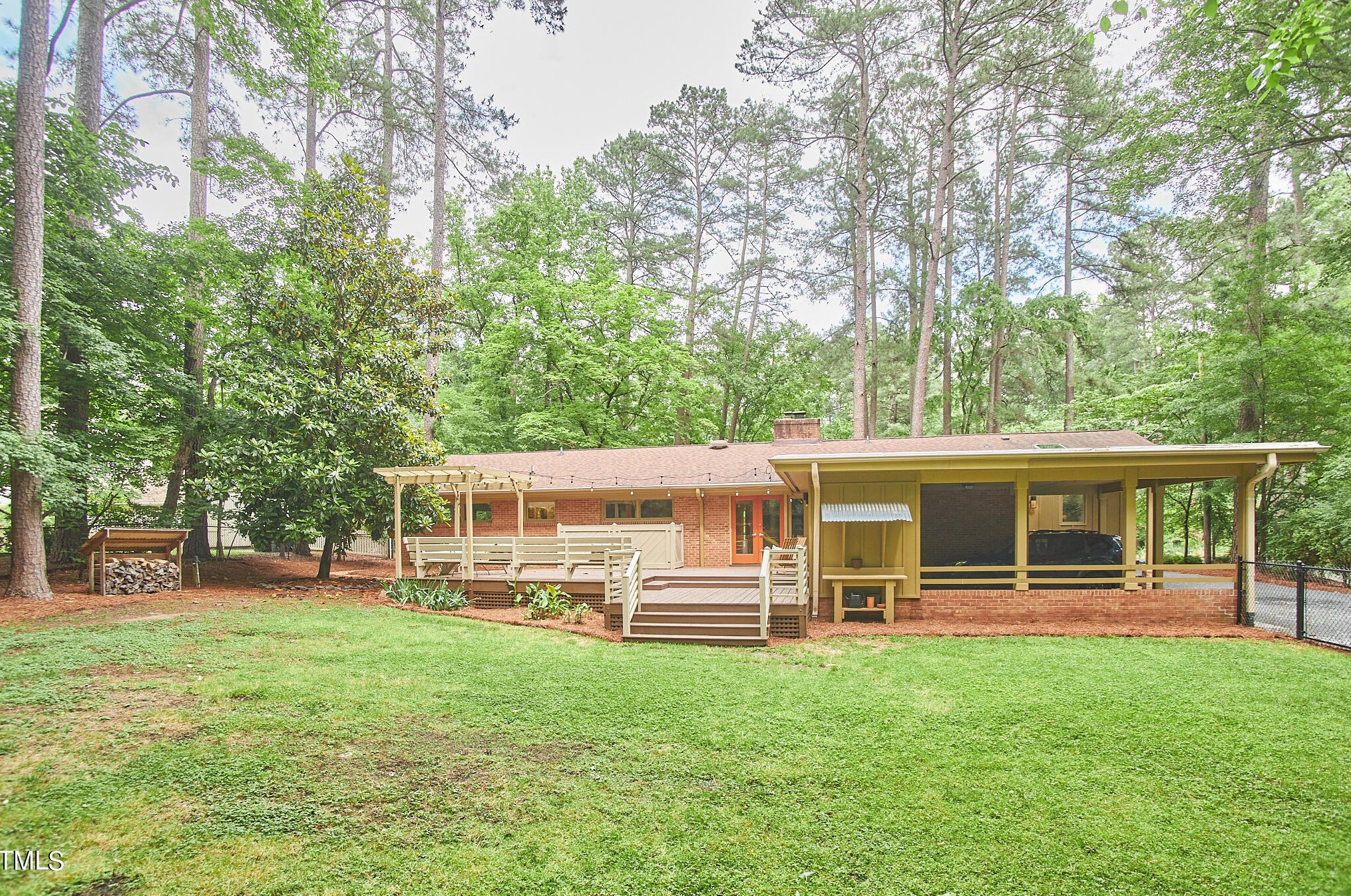 2728 Sevier St, Durham NC 27705-5744 exterior