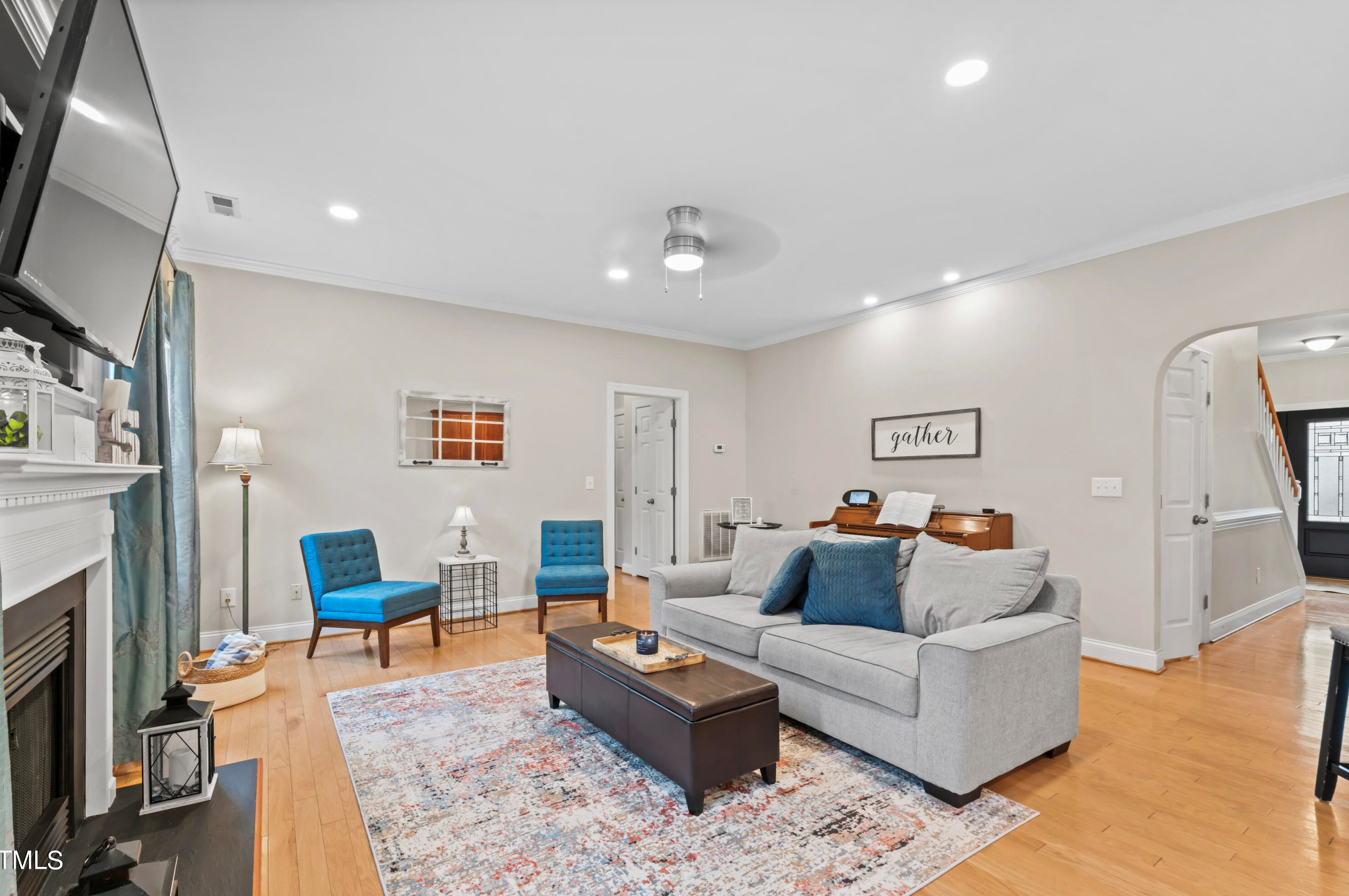 1001 Holly Mdw Dr, Holly Springs NC 27540-8597 exterior