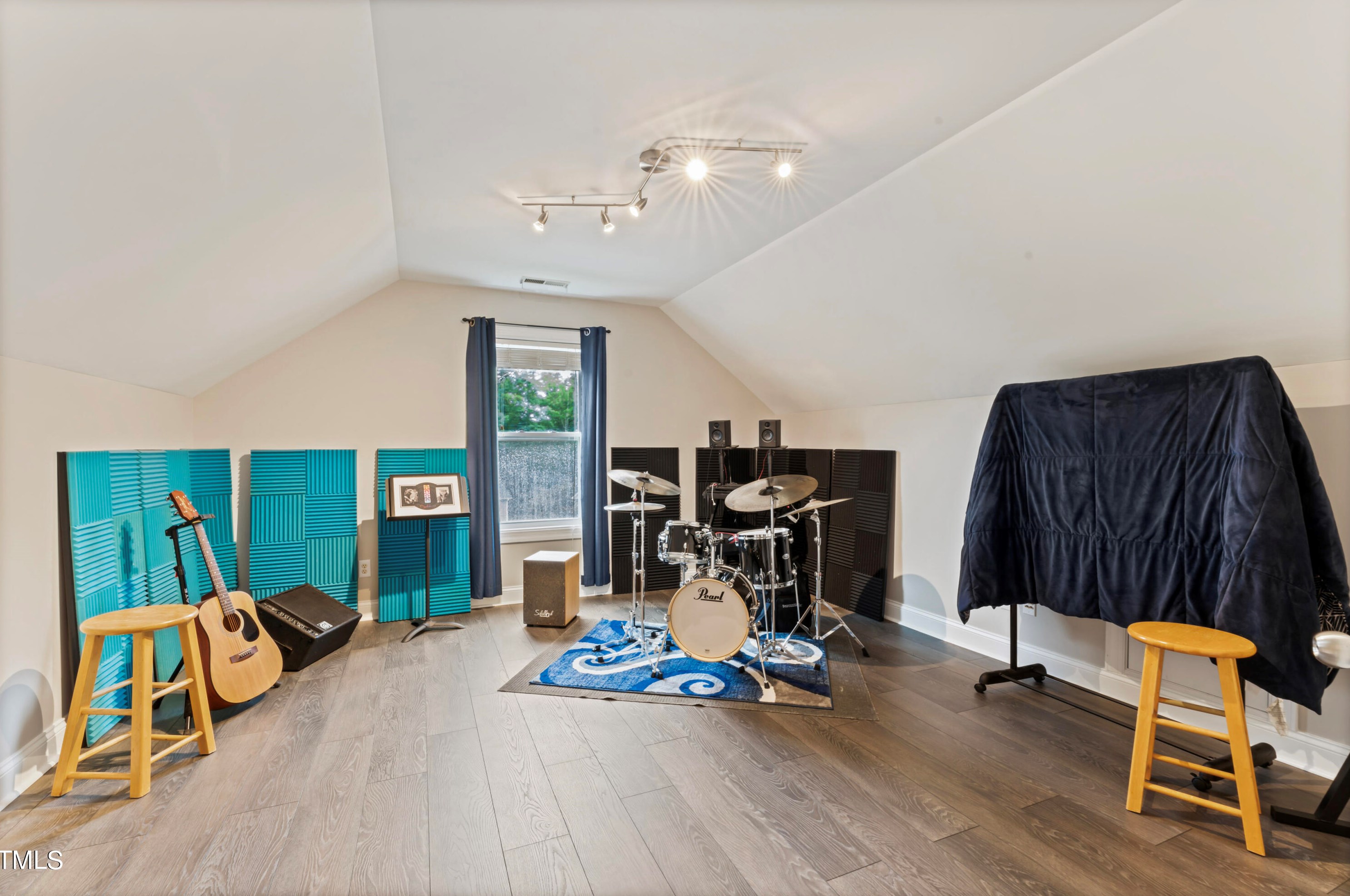 1001 Holly Mdw Dr, Holly Springs NC 27540-8597 exterior