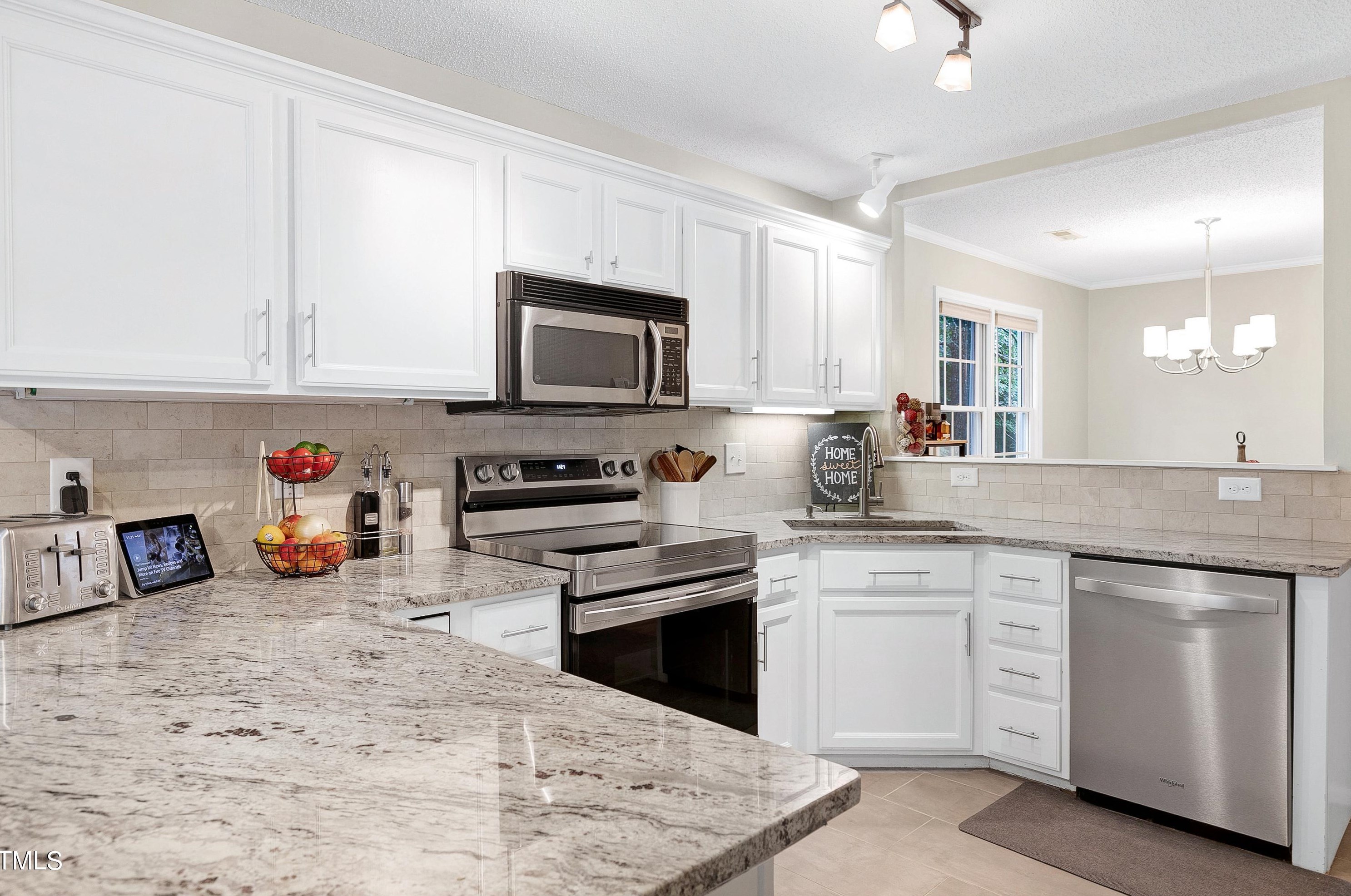 706 Bishopstone Dr, Durham NC 27705-2388 exterior