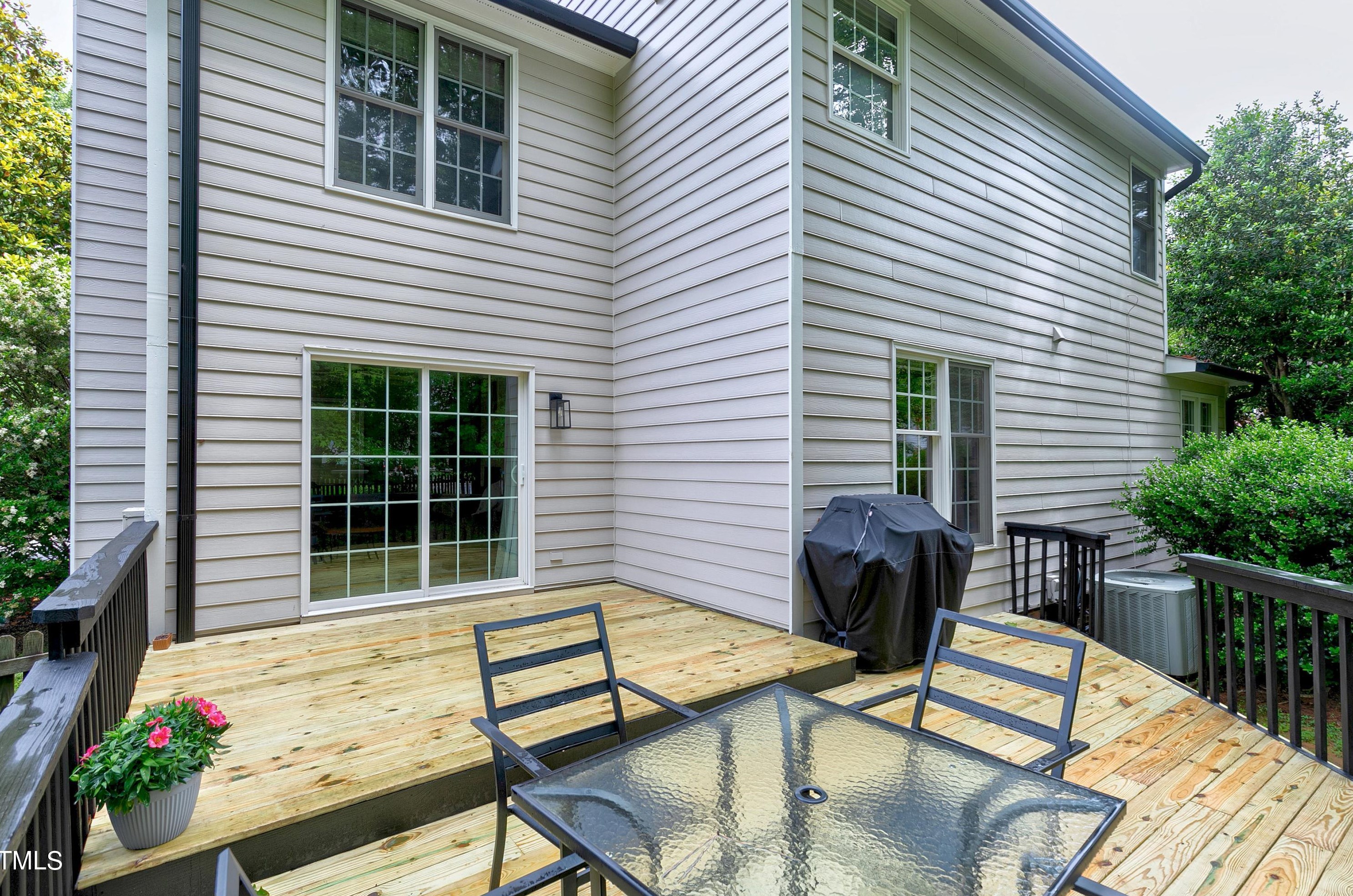 706 Bishopstone Dr, Durham NC 27705-2388 exterior